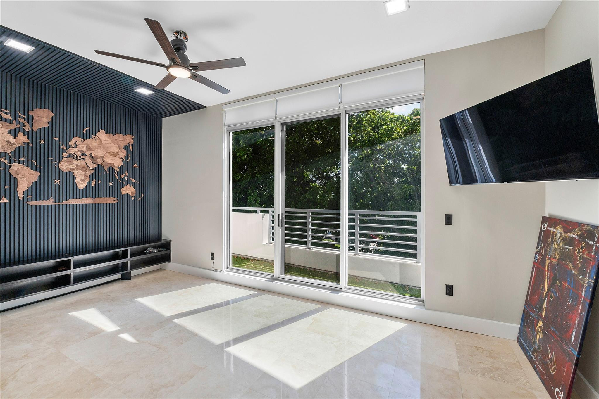 3270 NE 15th Street