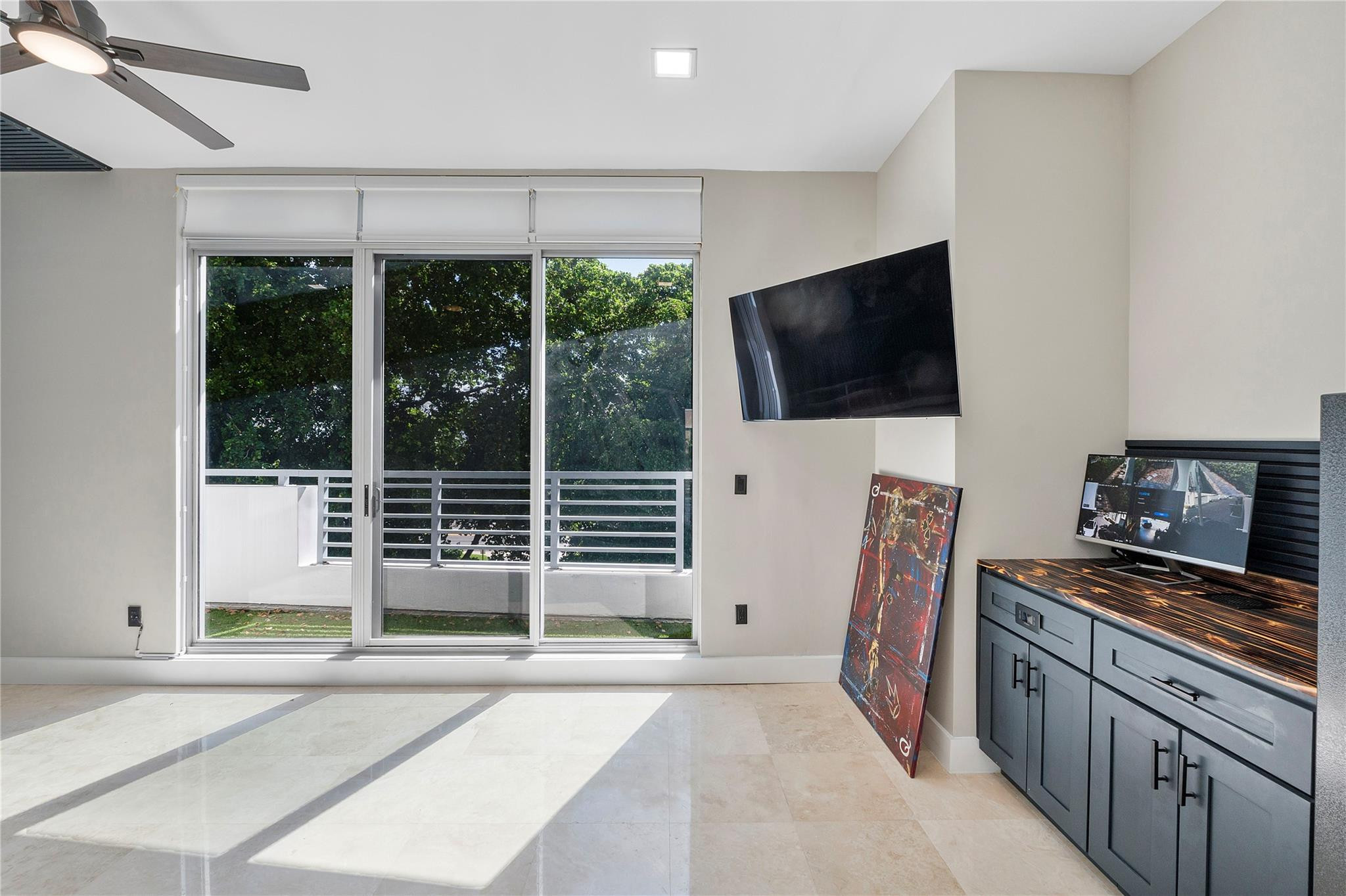 3270 NE 15th Street