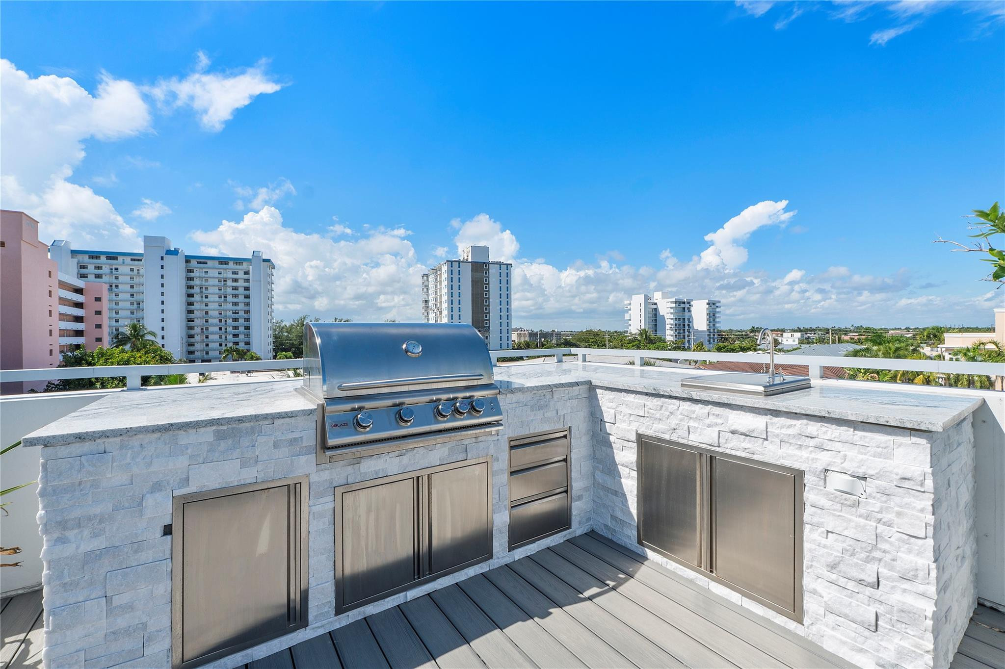 3270 NE 15th Street
