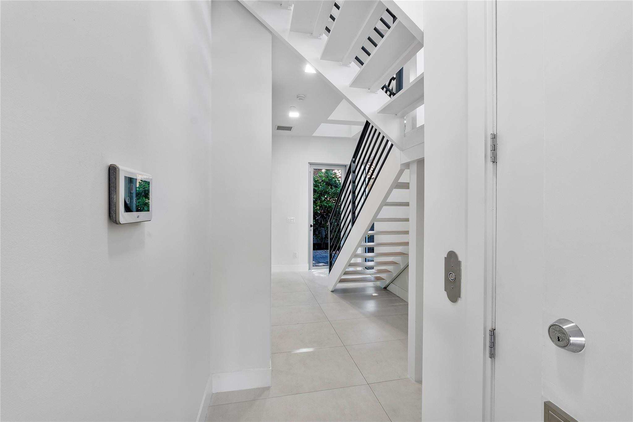 3270 NE 15th Street