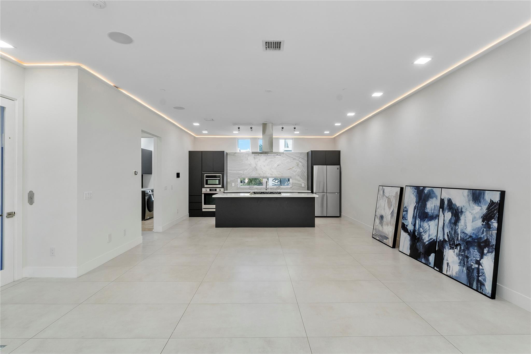 3270 NE 15th Street