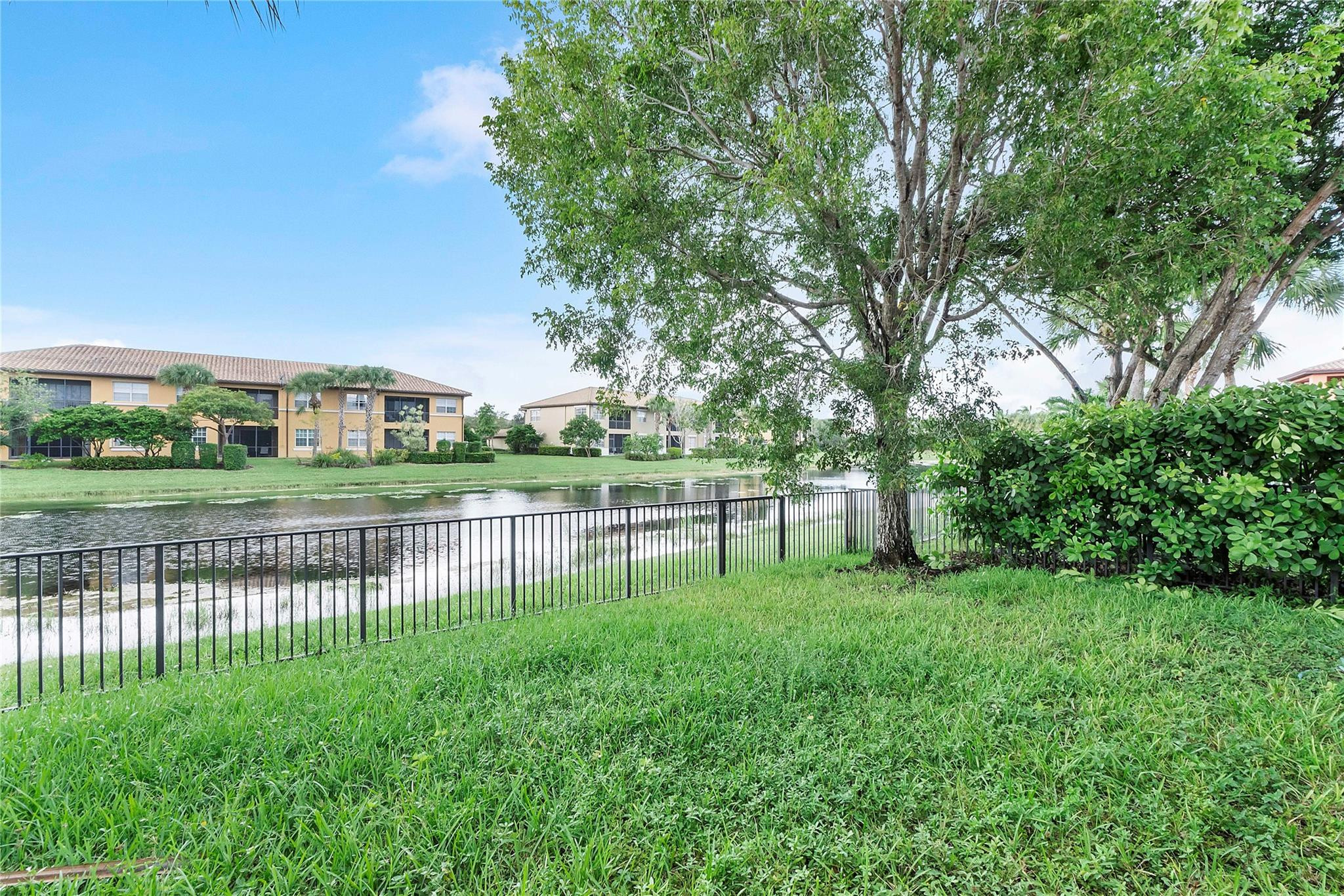 8215 NW 125th Lane