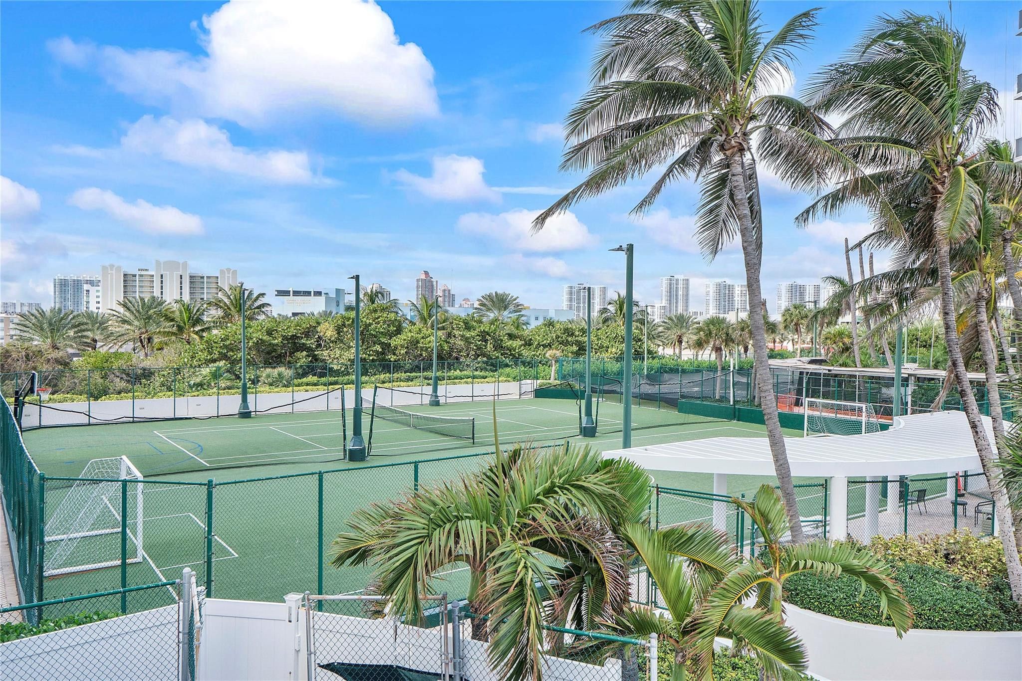 18001 Collins Avenue 2806