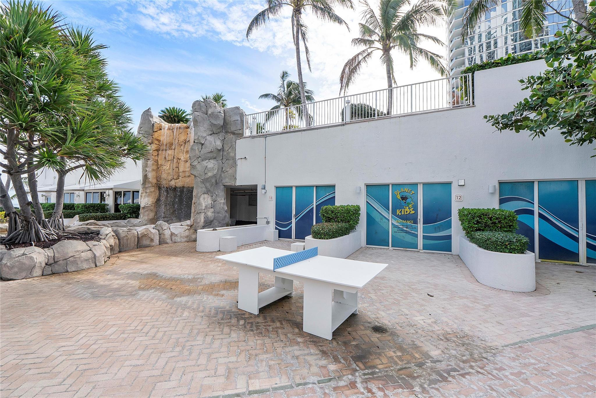 18001 Collins Avenue 2806