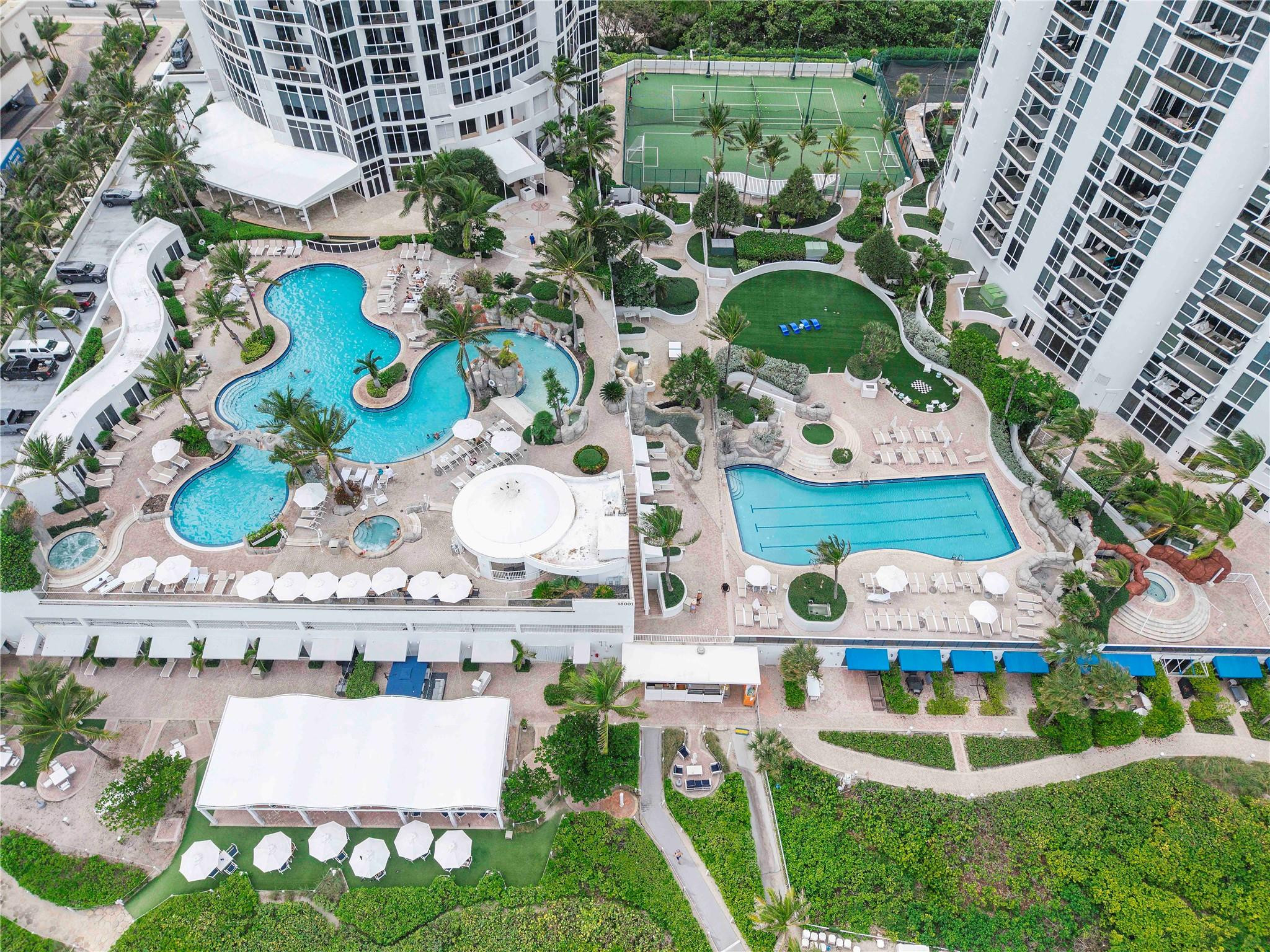 18001 Collins Avenue 2806