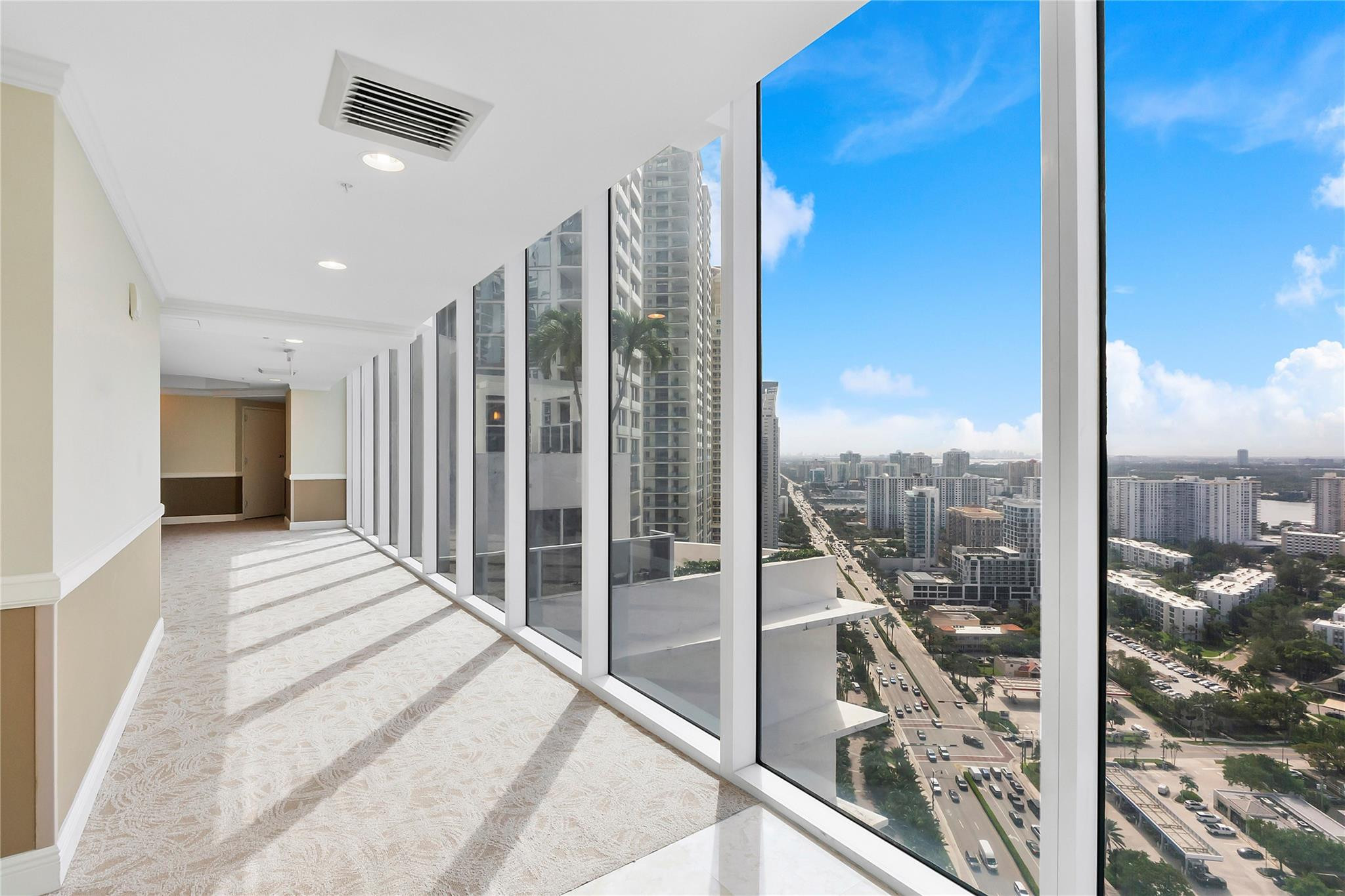 18001 Collins Avenue 2806