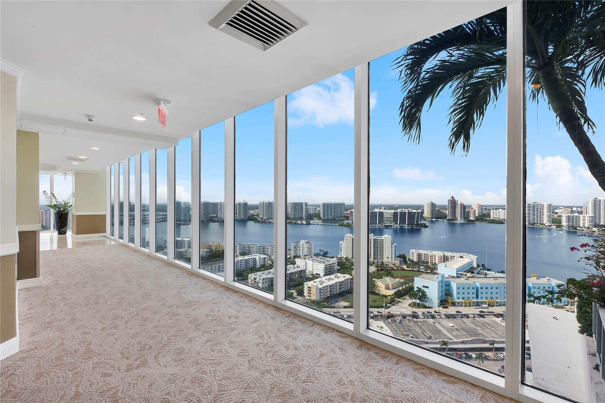 18001 Collins Avenue 2806