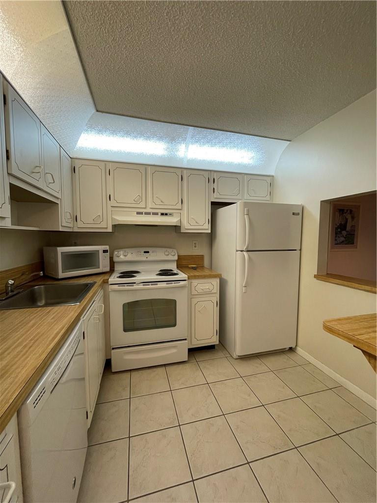 9233 SW 8th Street 220