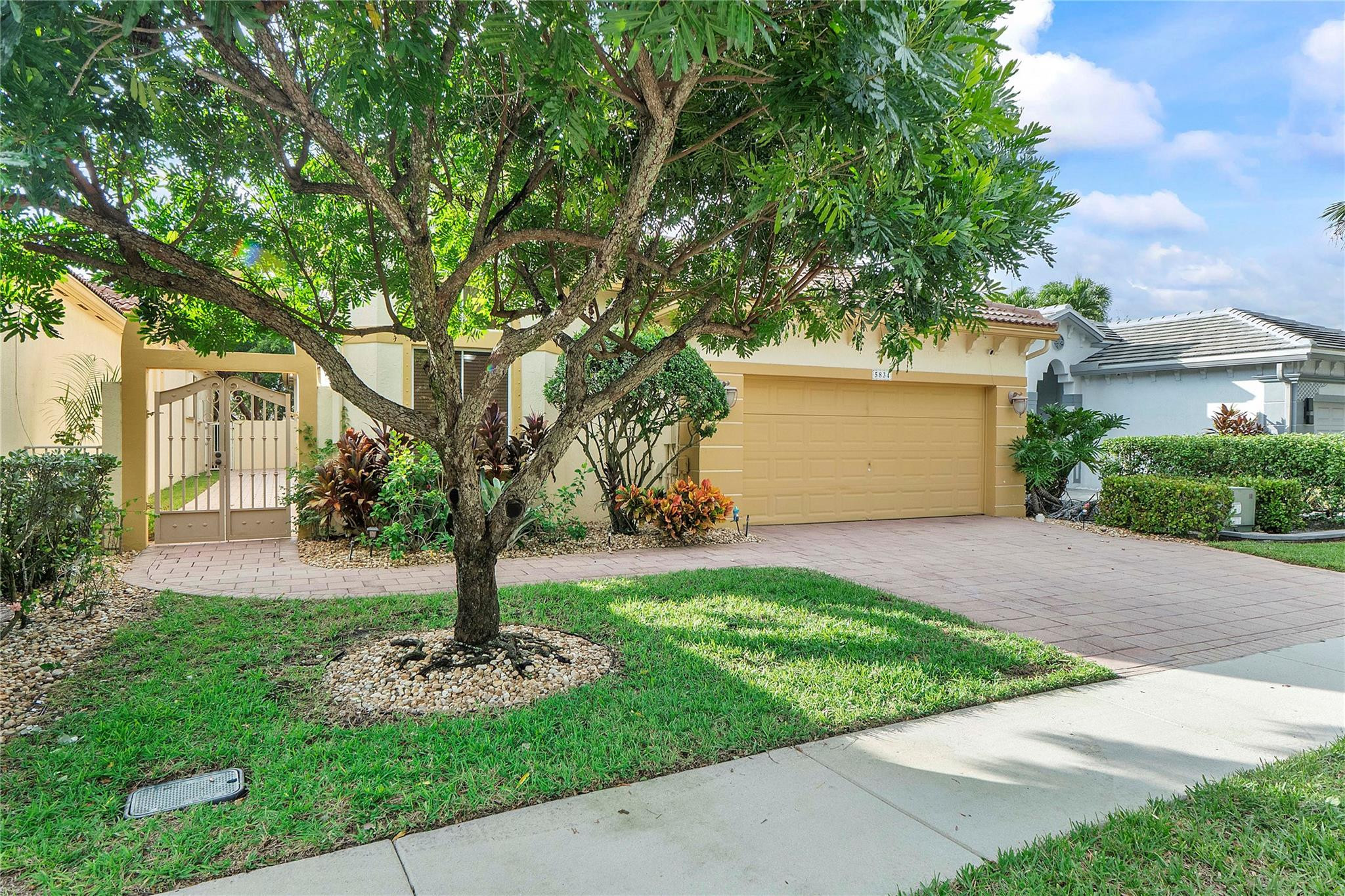 5834 NW 125th Terrace
