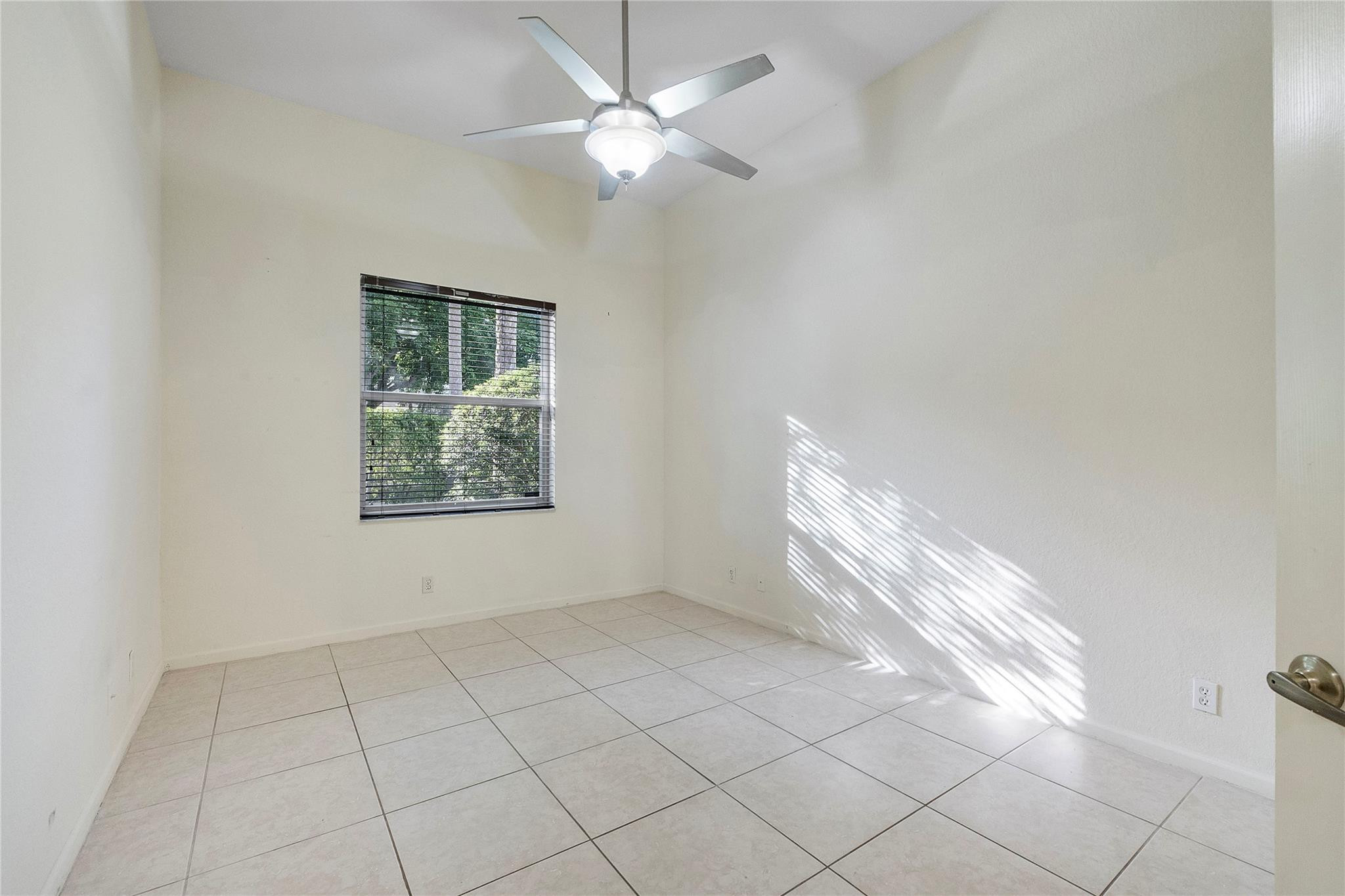 5834 NW 125th Terrace
