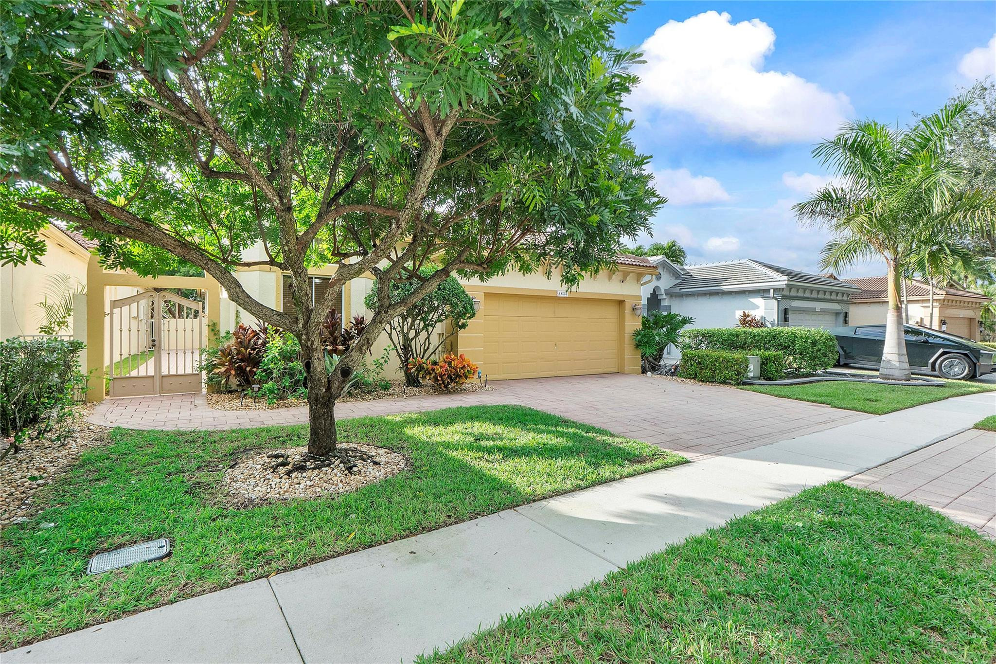 5834 NW 125th Terrace