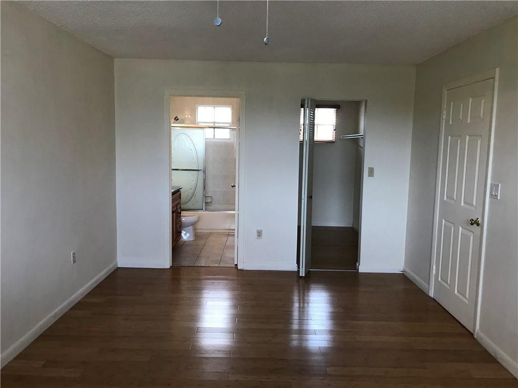 7061 SW 41st Place