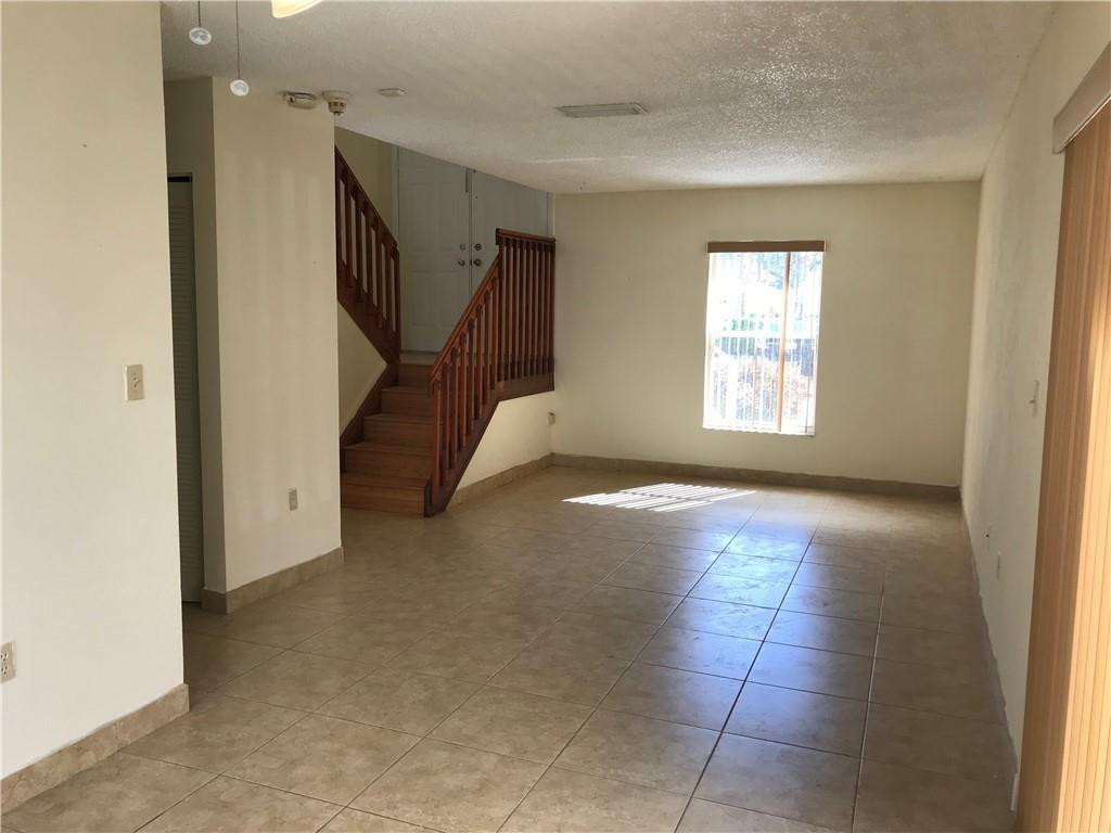7061 SW 41st Place