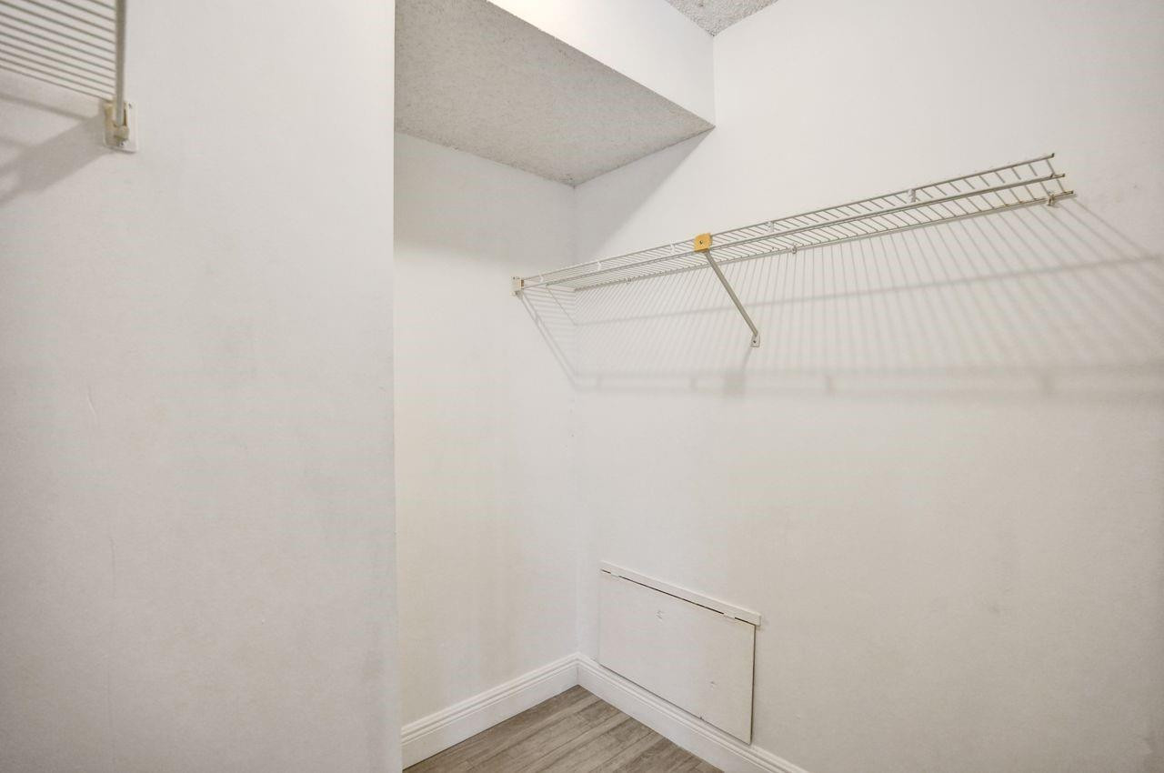 8339 S Coral Circle 8339