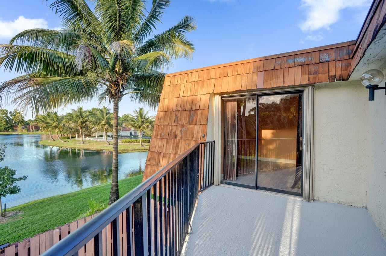 8339 S Coral Circle 8339
