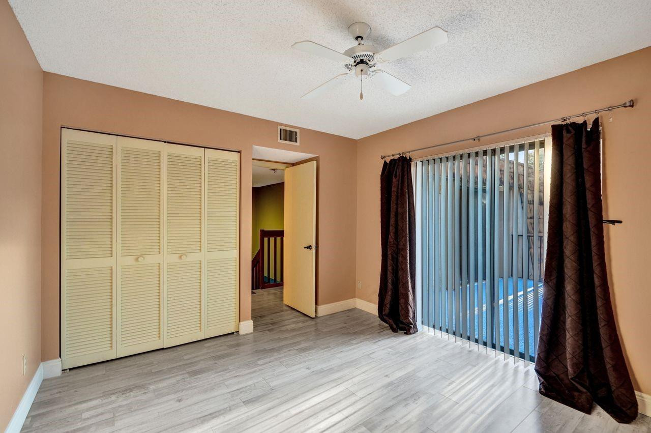8339 S Coral Circle 8339