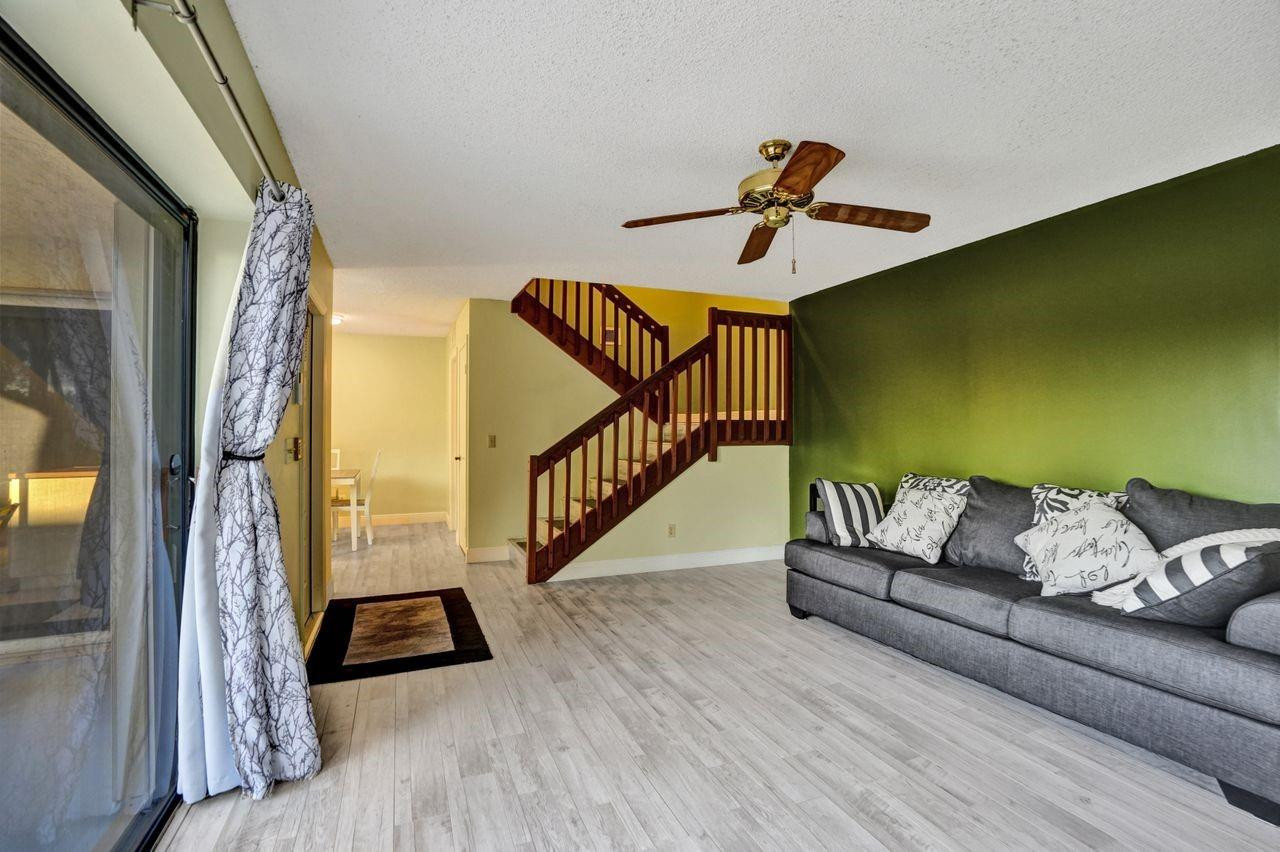 8339 S Coral Circle 8339