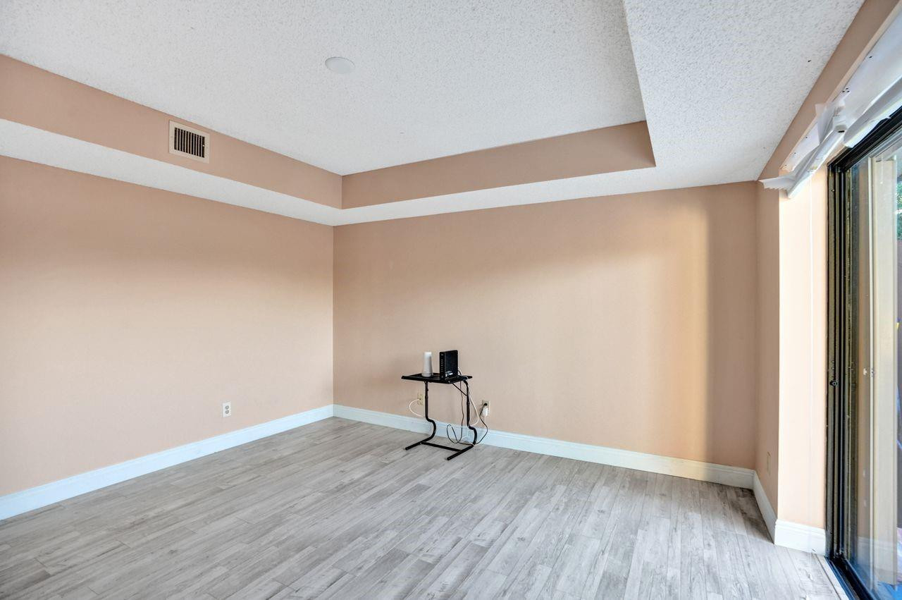 8339 S Coral Circle 8339