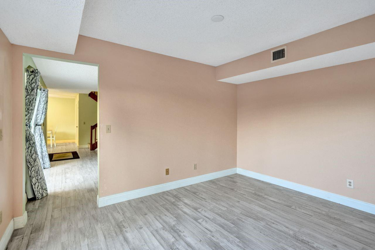 8339 S Coral Circle 8339