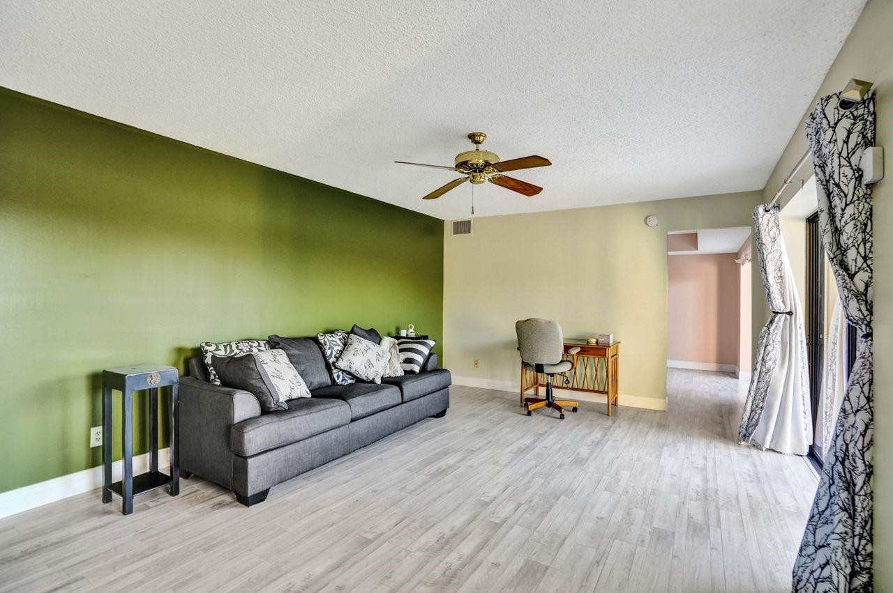 8339 S Coral Circle 8339
