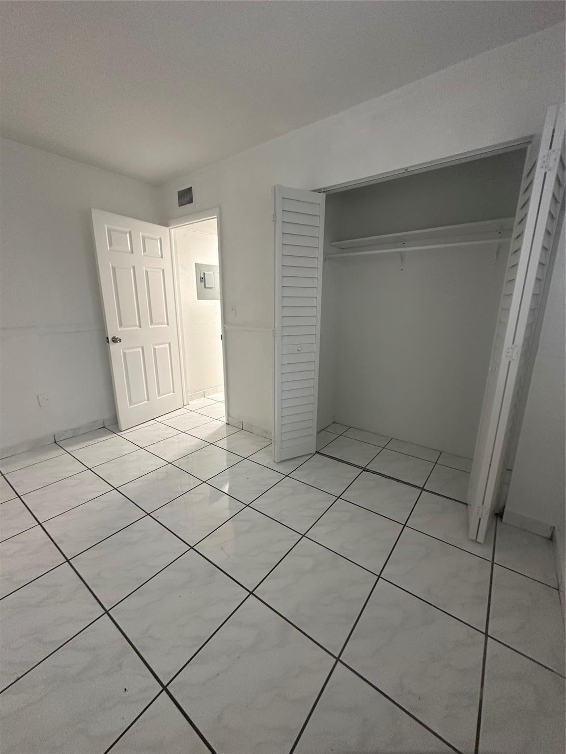 8420 SW 133rd Avenue Road 106