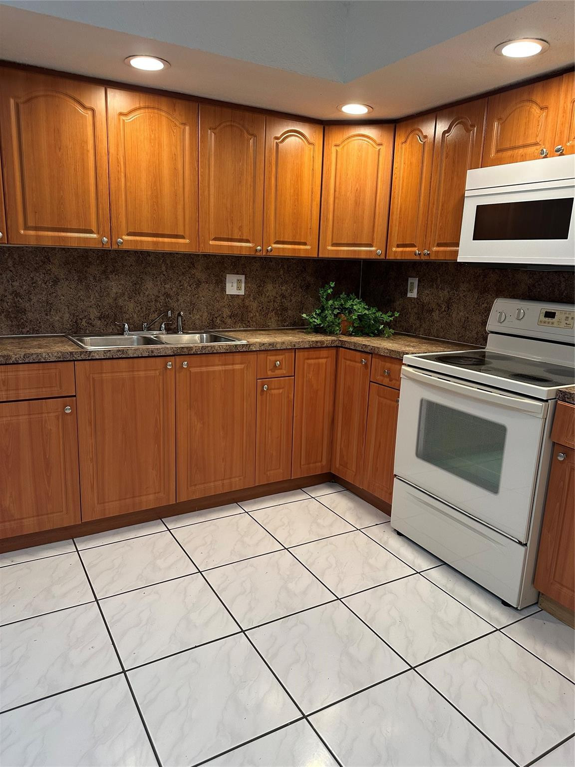 8420 SW 133rd Avenue Road 106