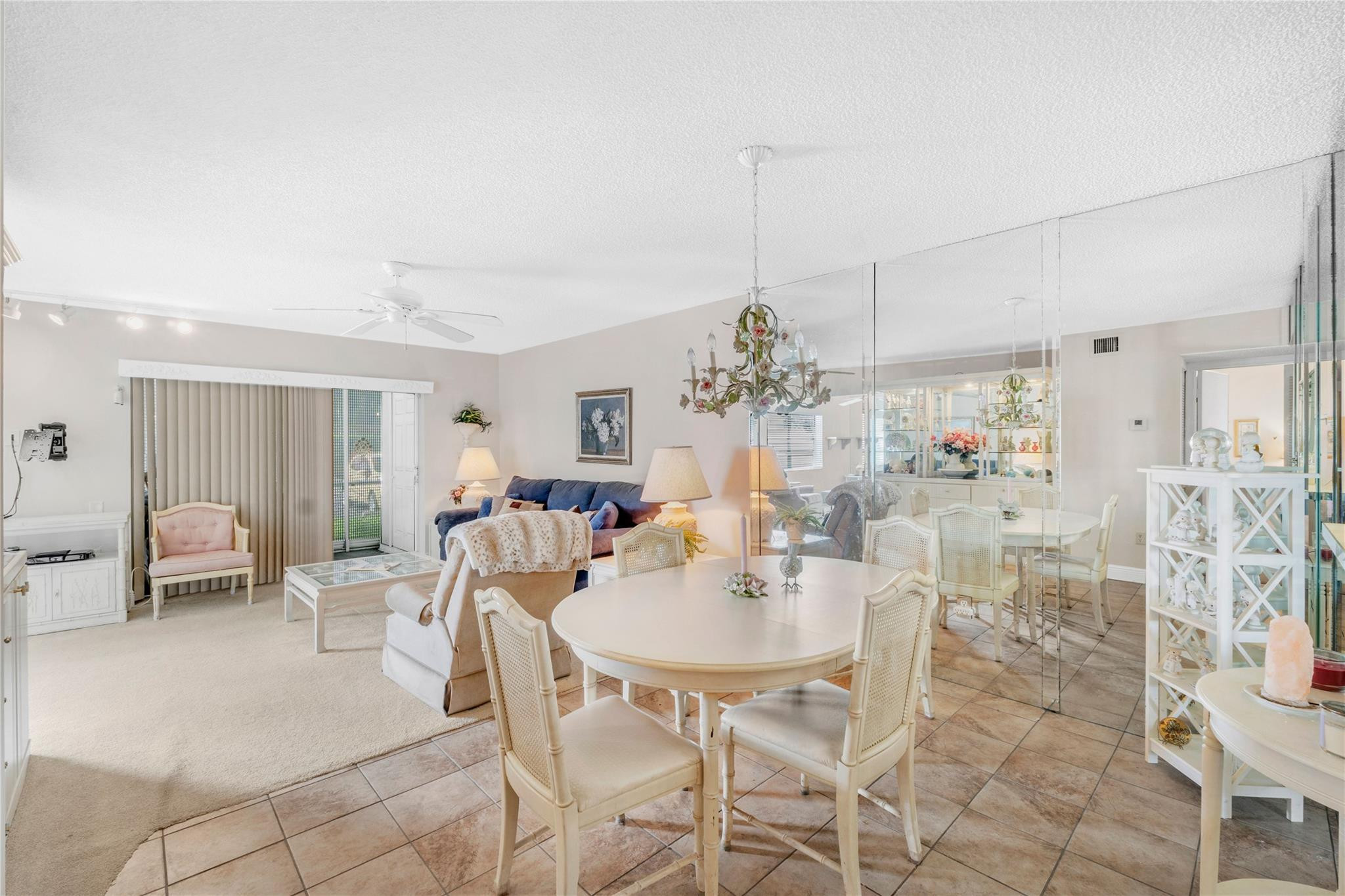 2998 Sunrise Lks Drive Unit: 115
