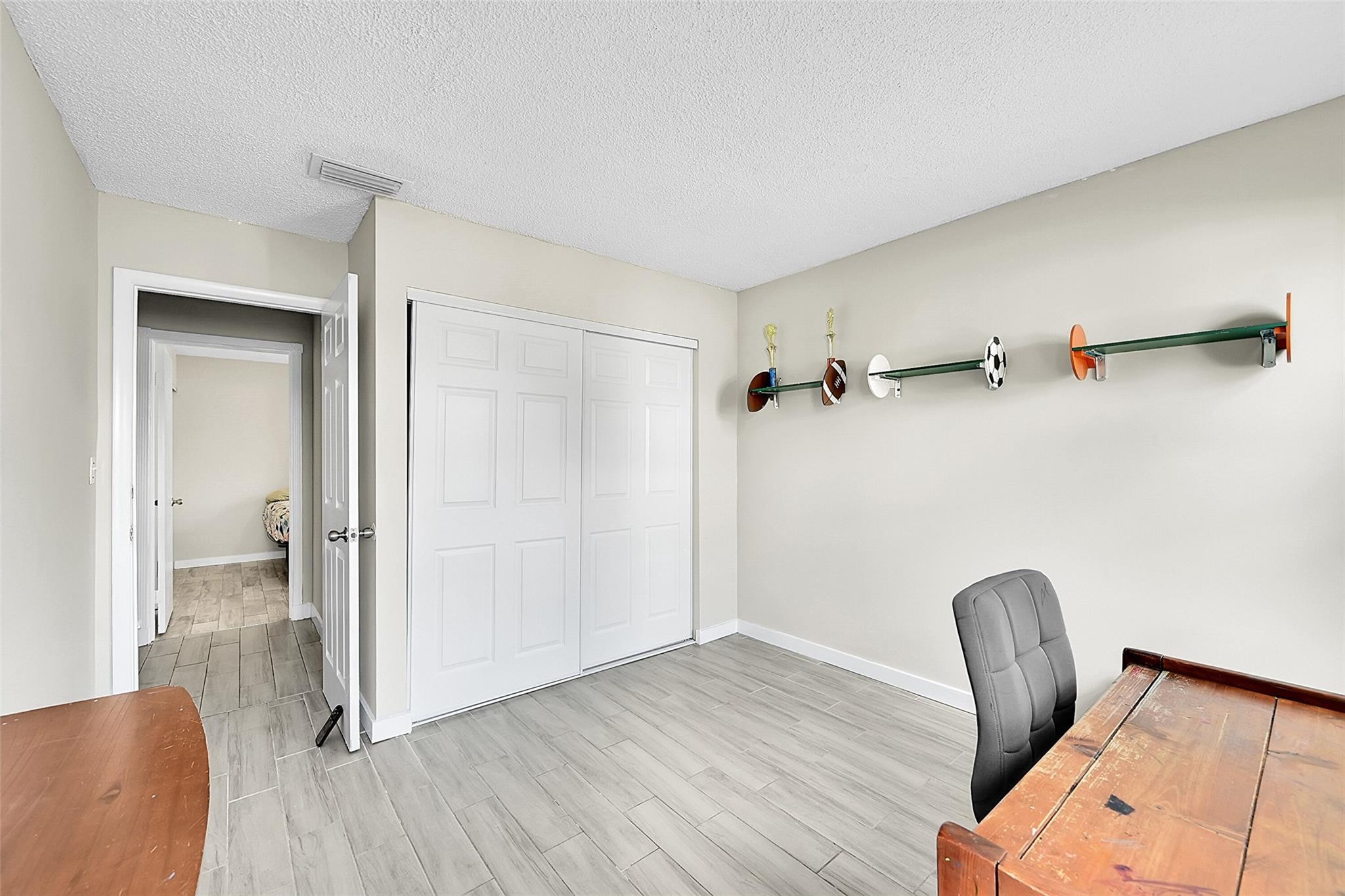 9941 NW 45th Street