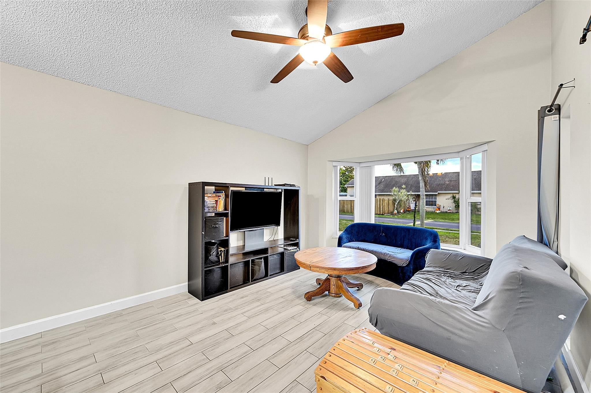 9941 NW 45th Street