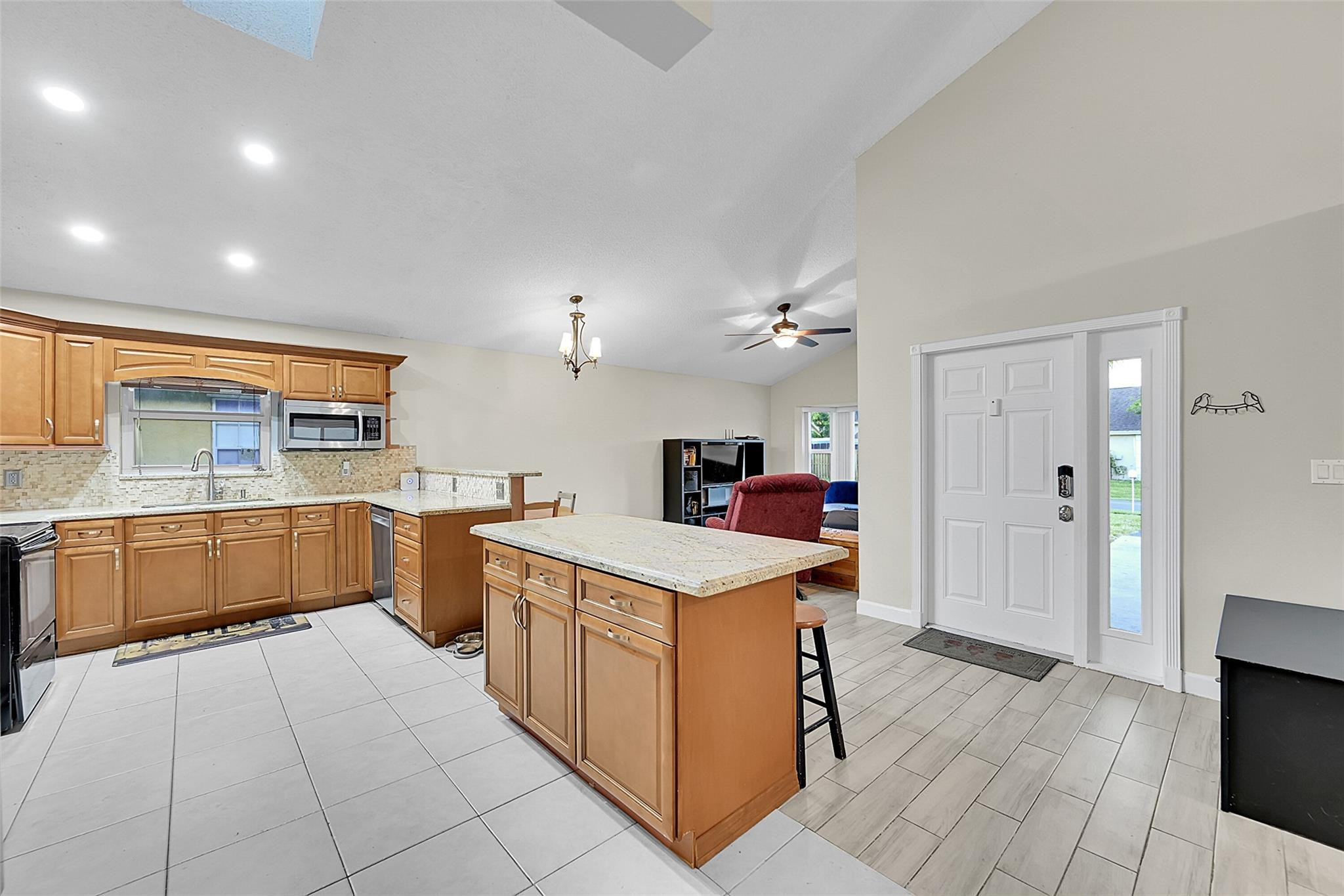 9941 NW 45th Street
