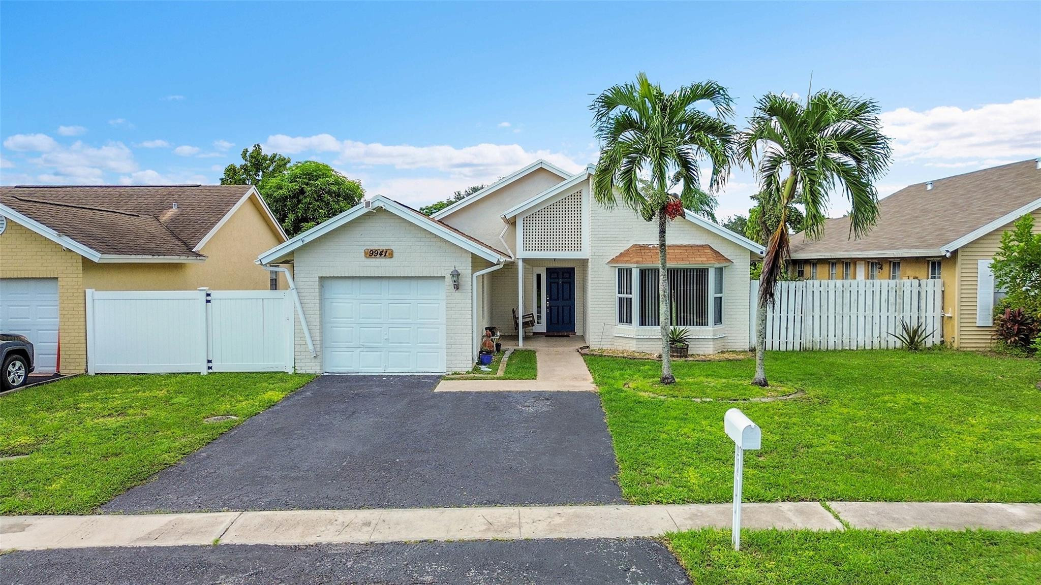 9941 NW 45th Street