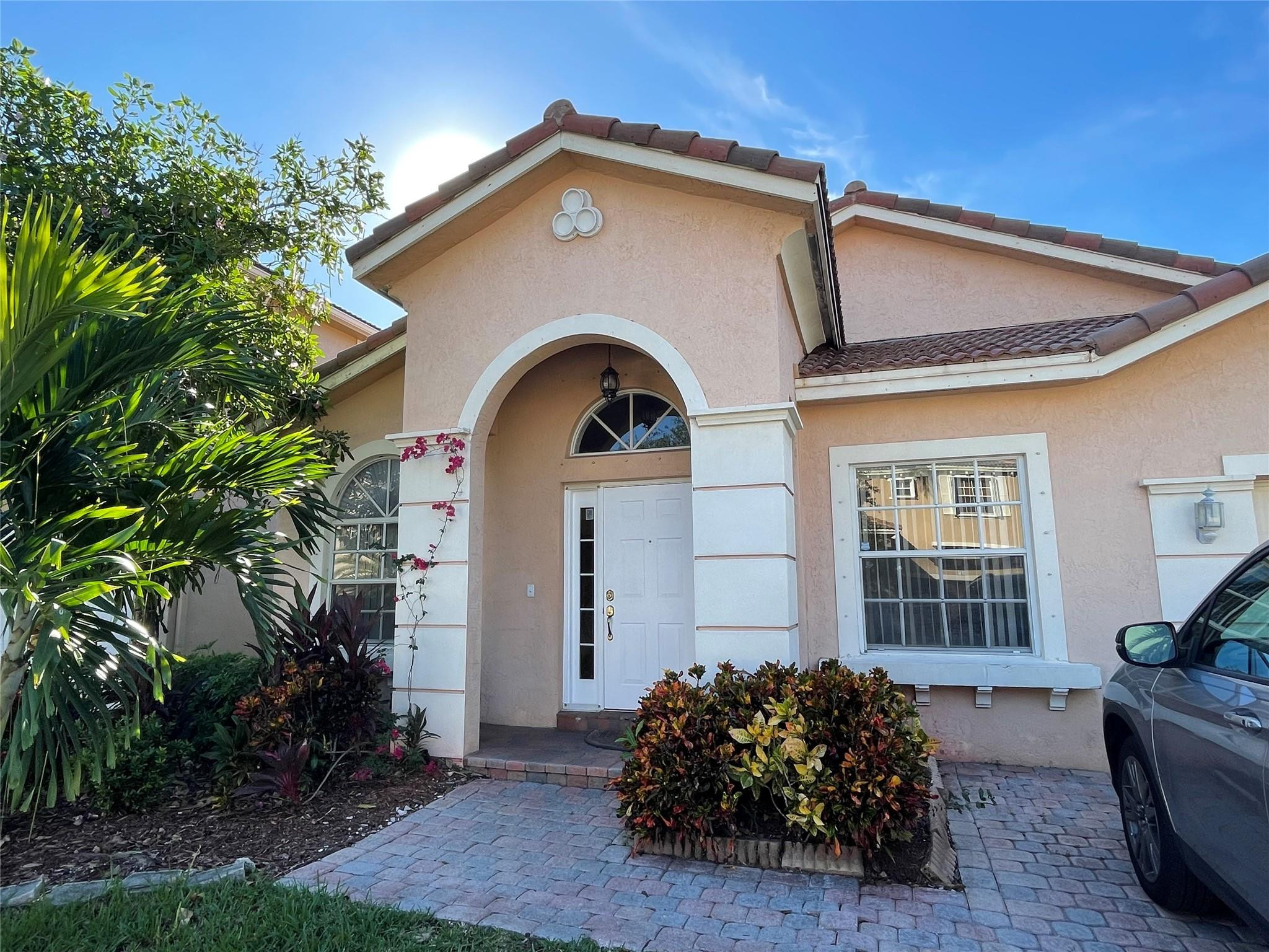 932 NW 126th Terrace