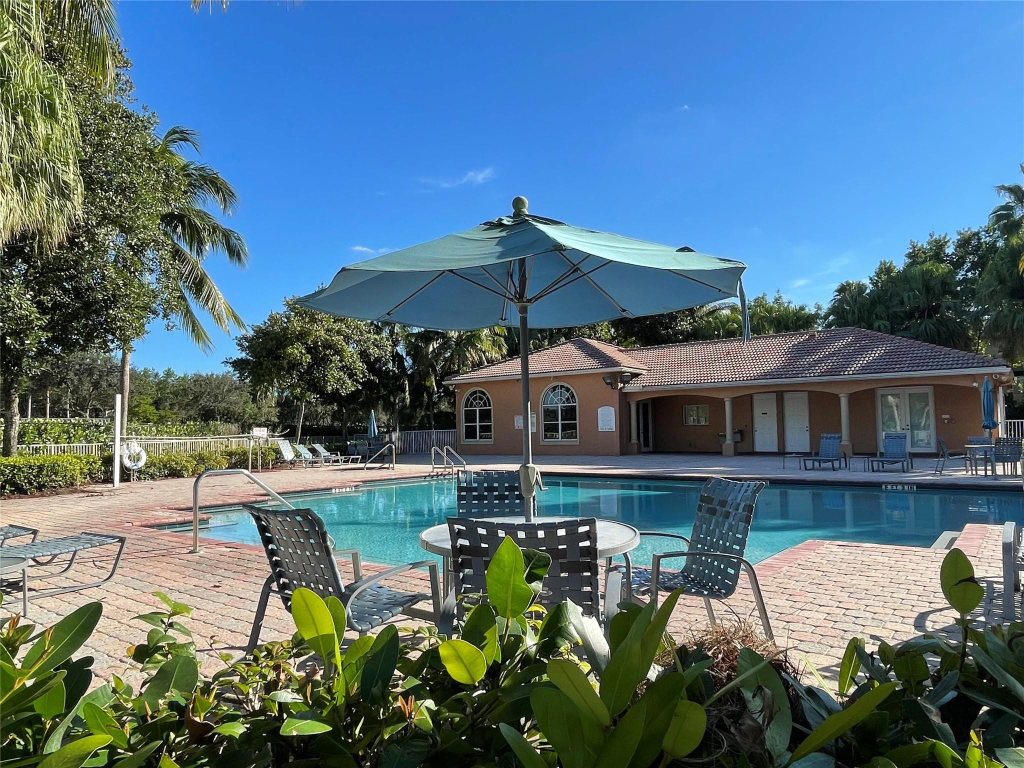 932 NW 126th Terrace