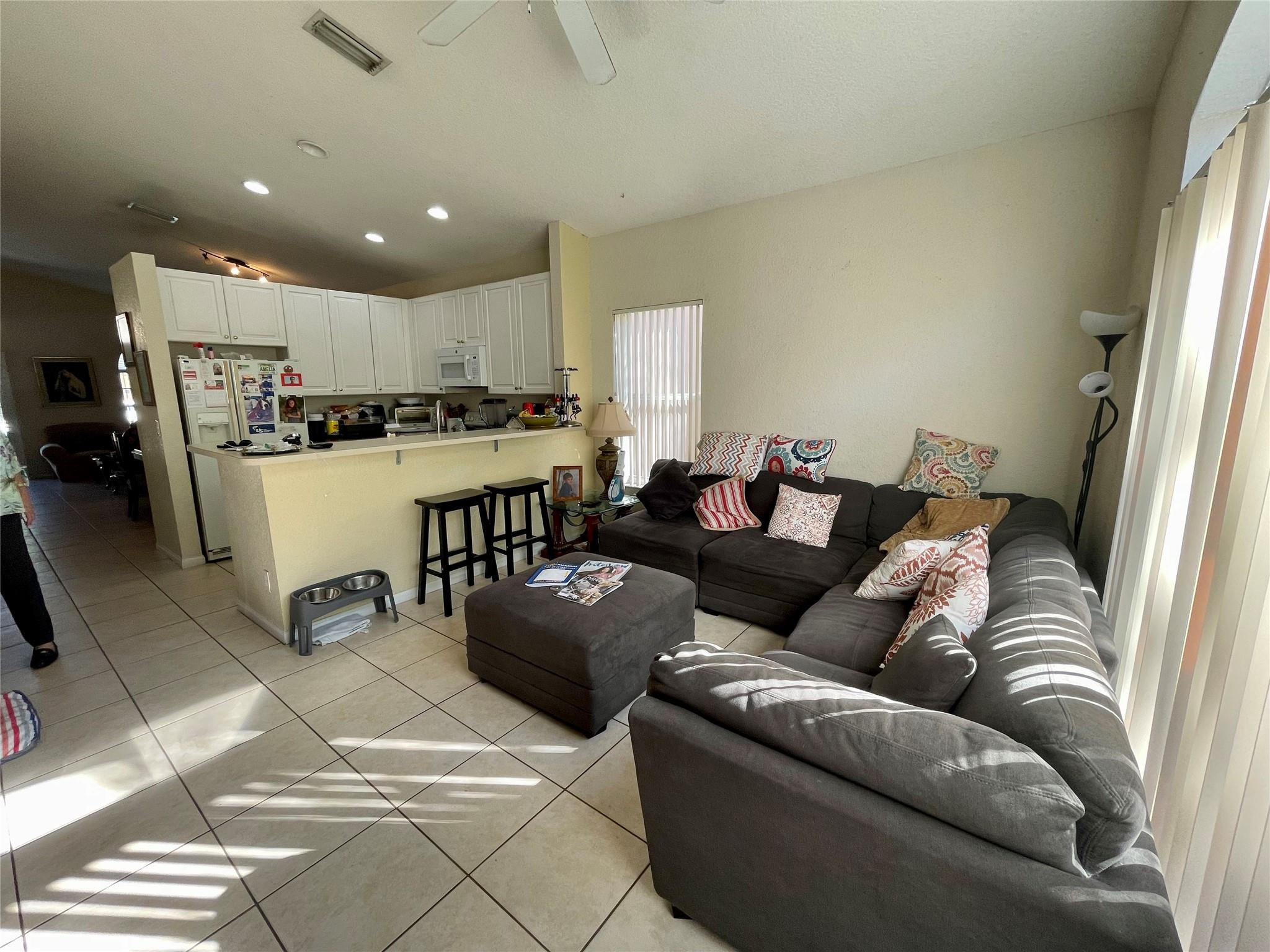 932 NW 126th Terrace