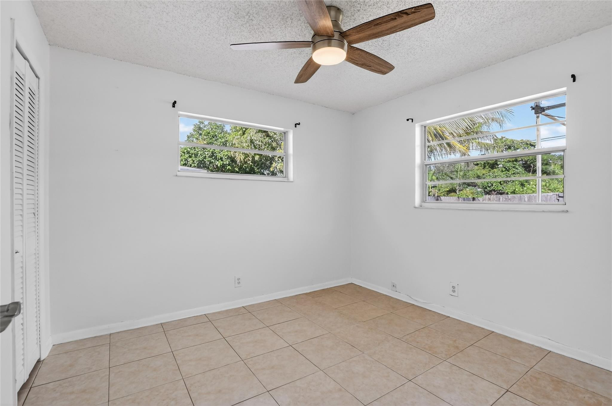 111 SE 14th Place