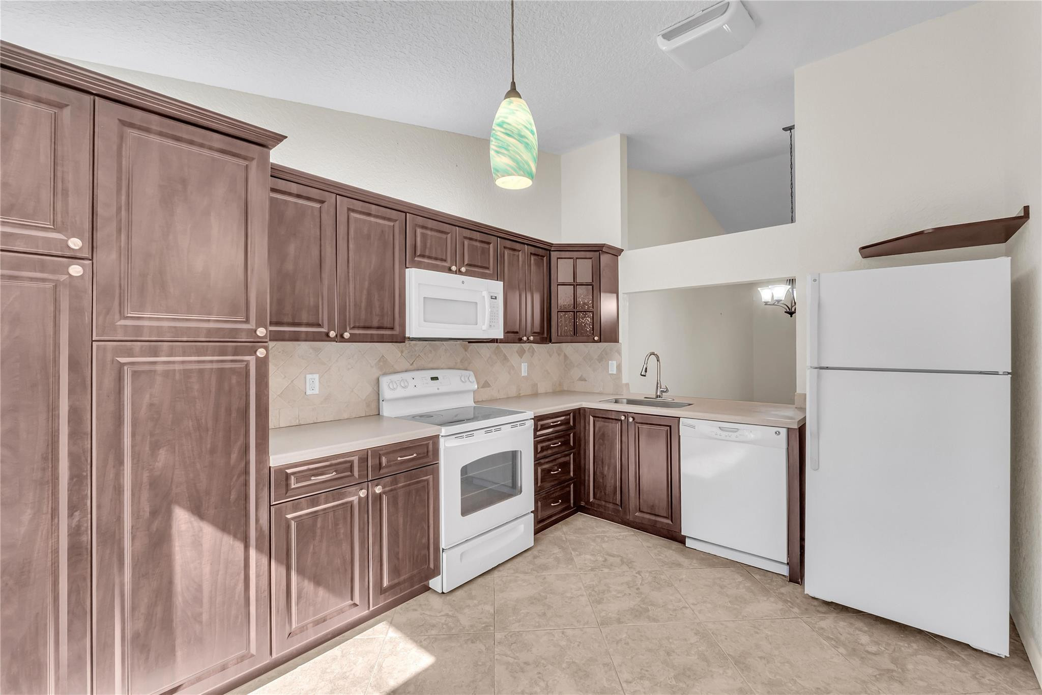 3246 Carambola Circle S 3246