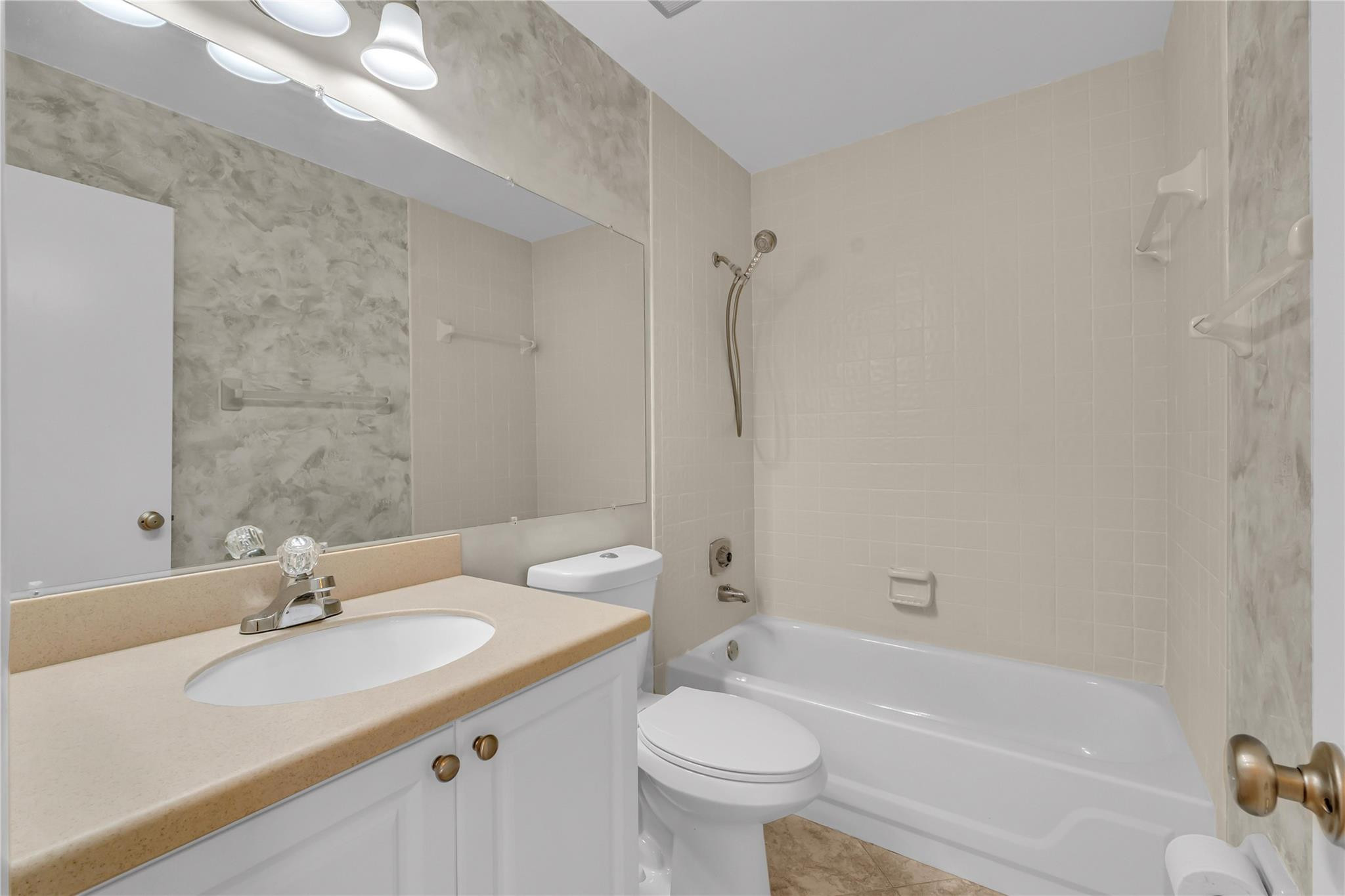 3246 Carambola Circle S 3246