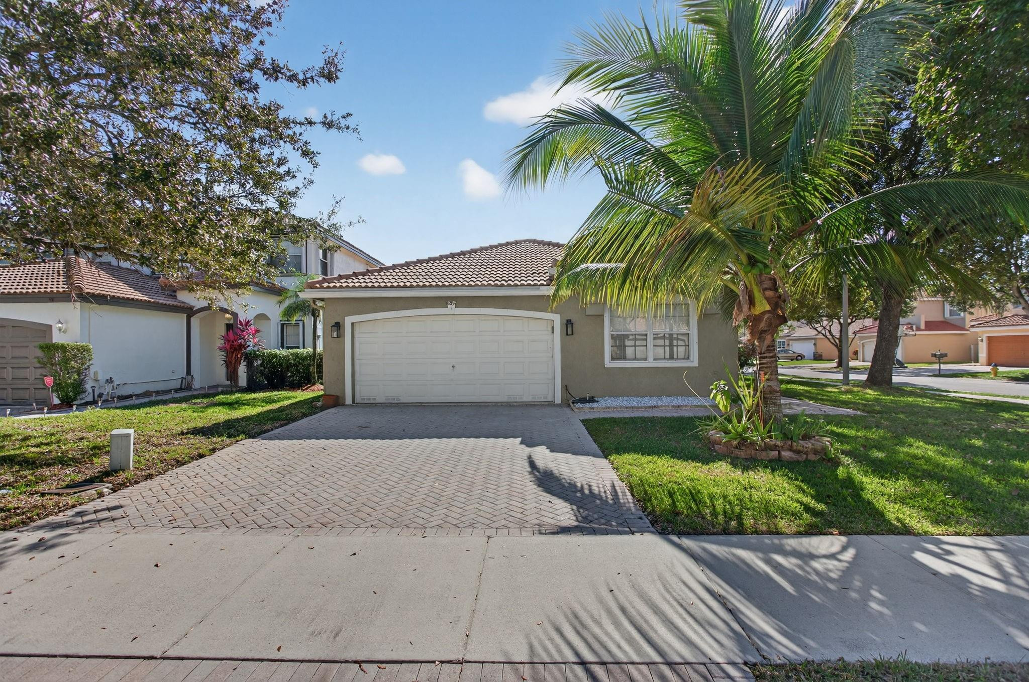 4064 Crescent Creek Drive