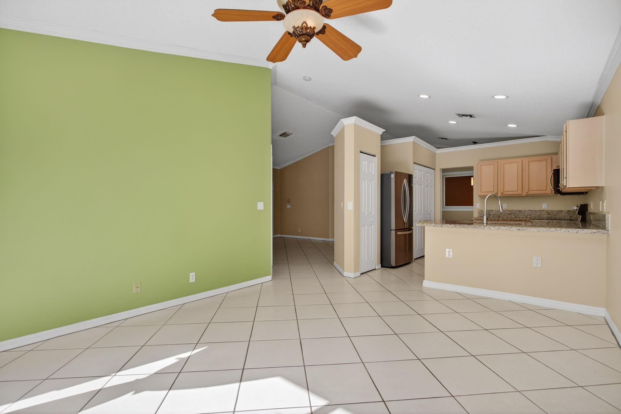 4064 Crescent Creek Drive