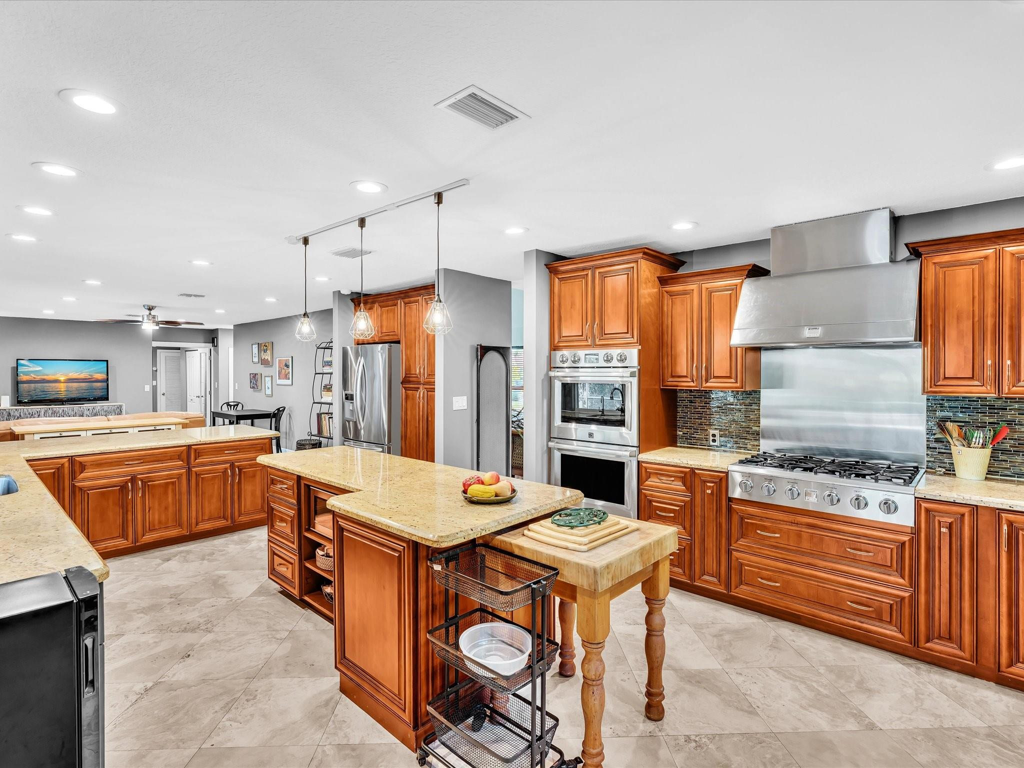 2074 NW 103rd Terrace