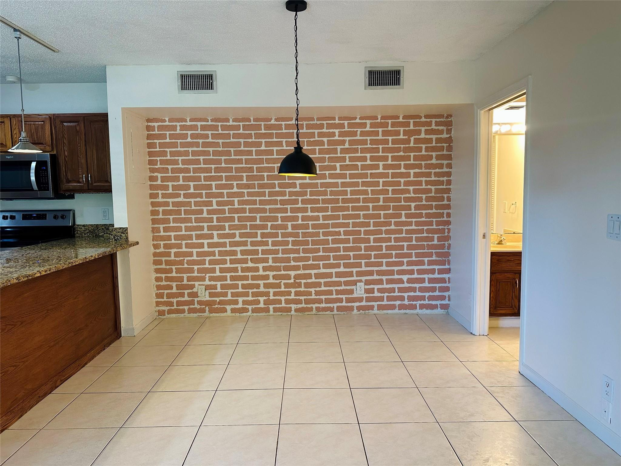 444 Pine Circle 4