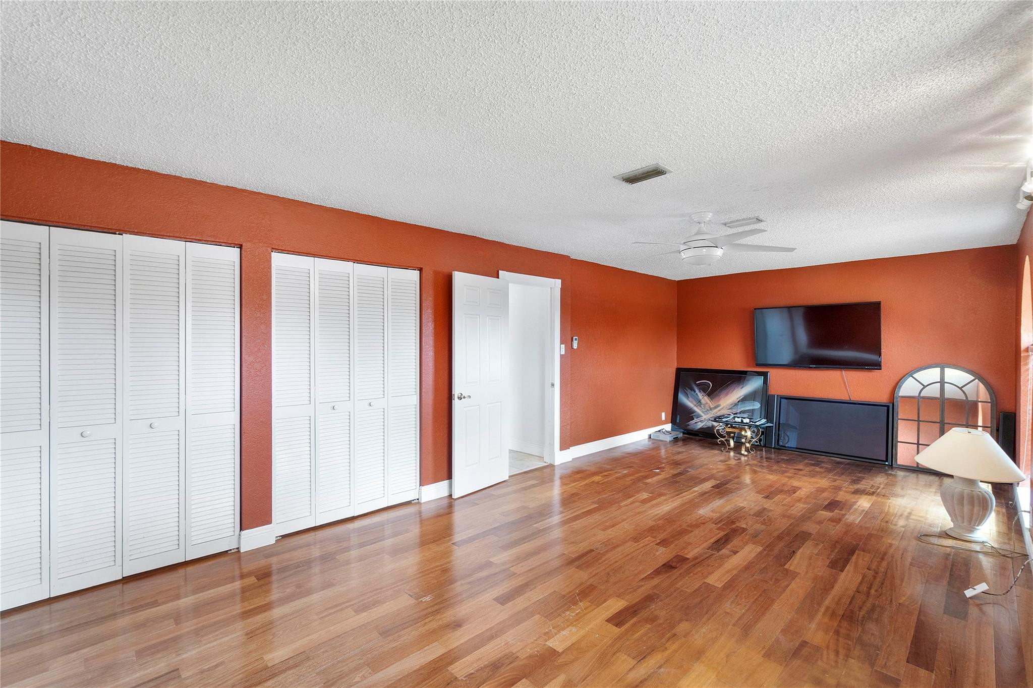 233 NW 119th Lane