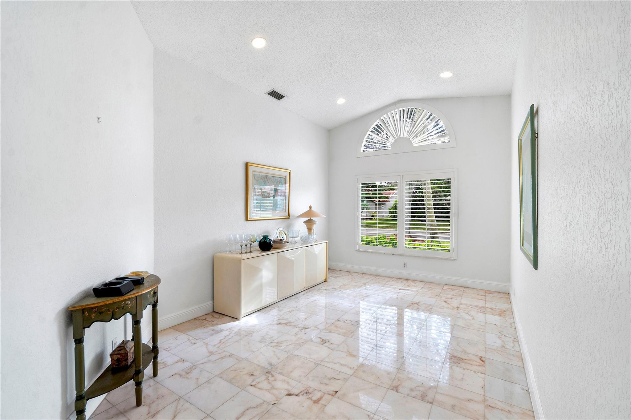 233 NW 119th Lane