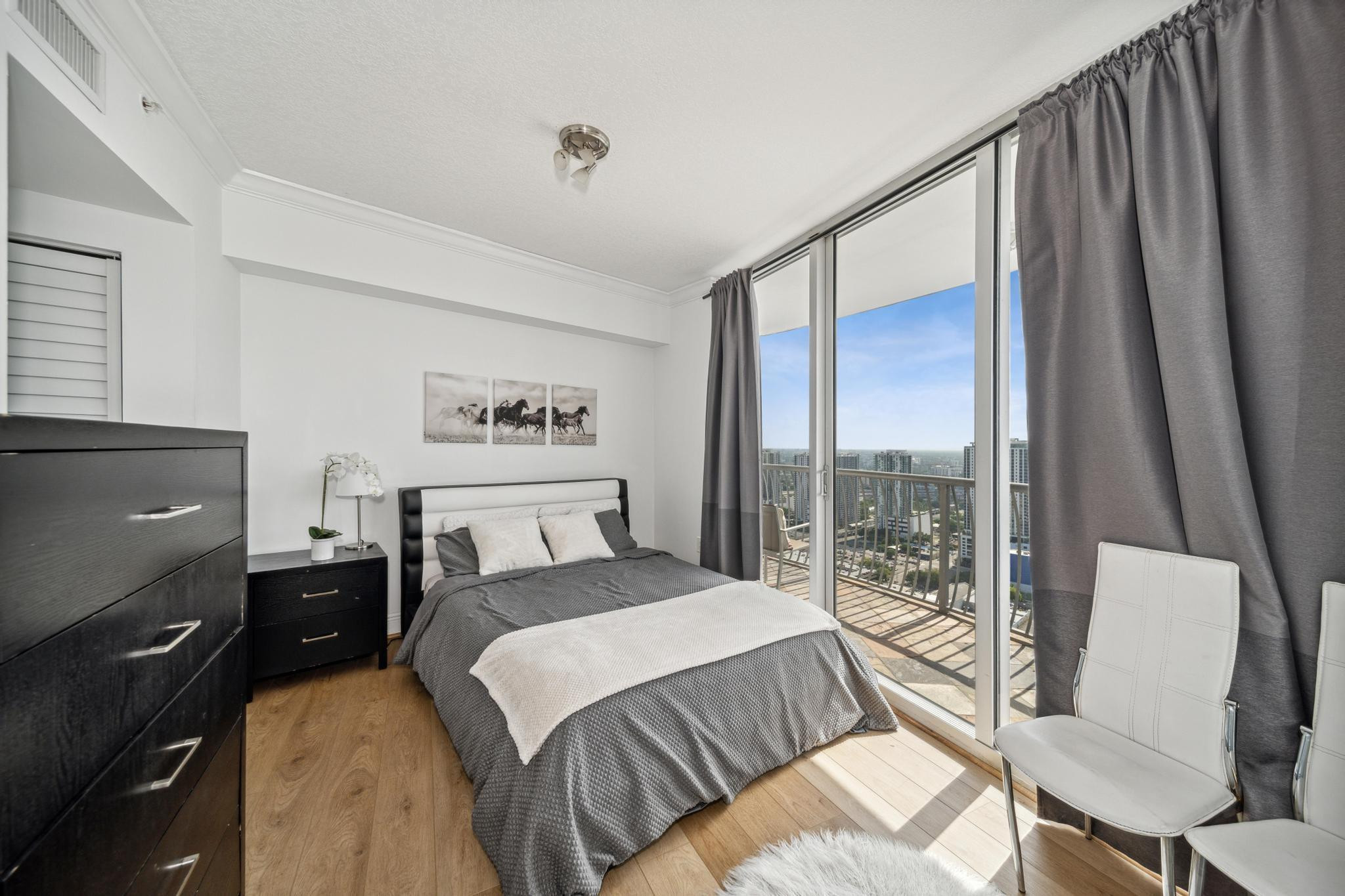 1750 N Bayshore Drive 4315