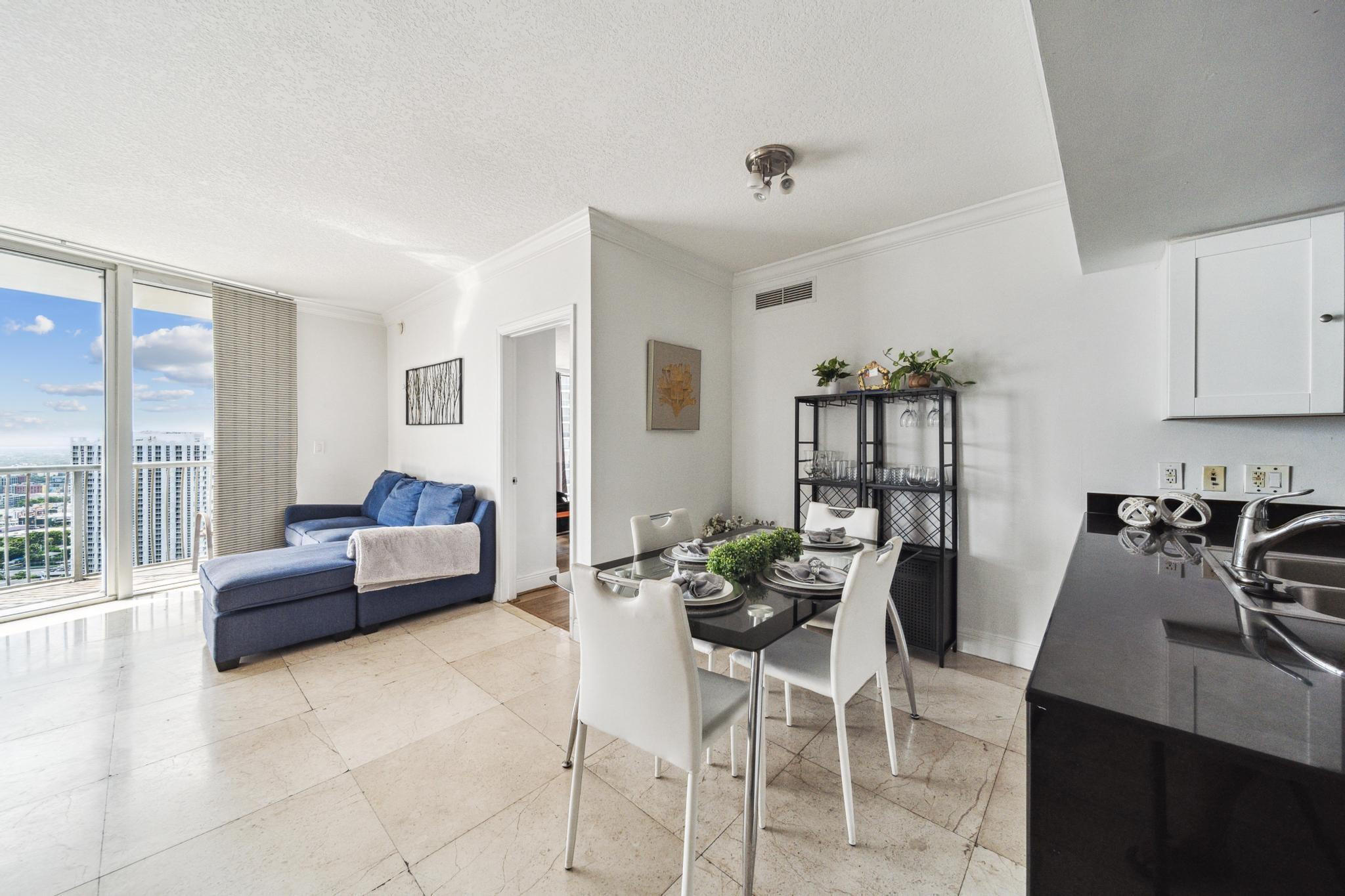 1750 N Bayshore Drive 4315