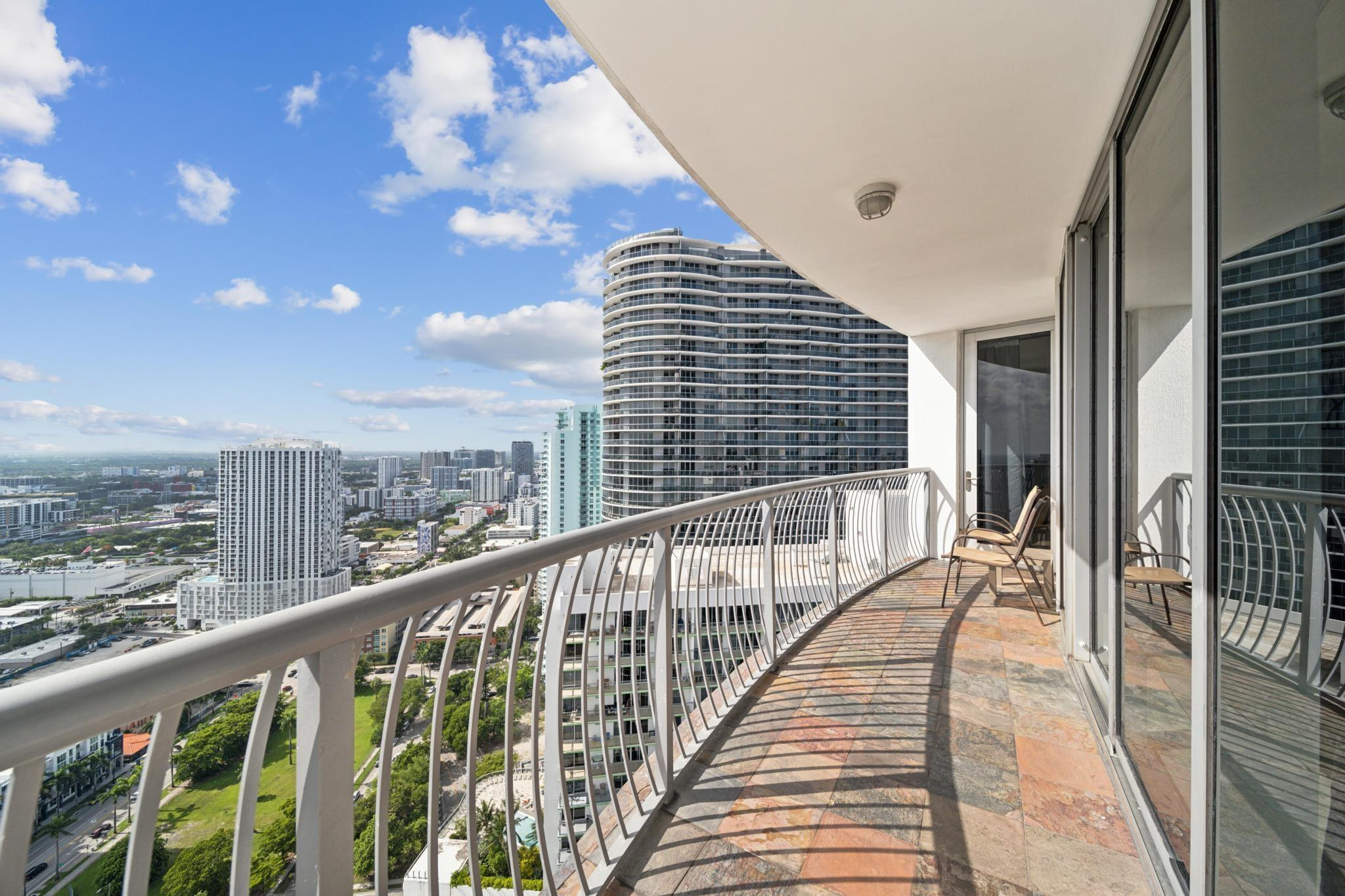 1750 N Bayshore Drive 4315
