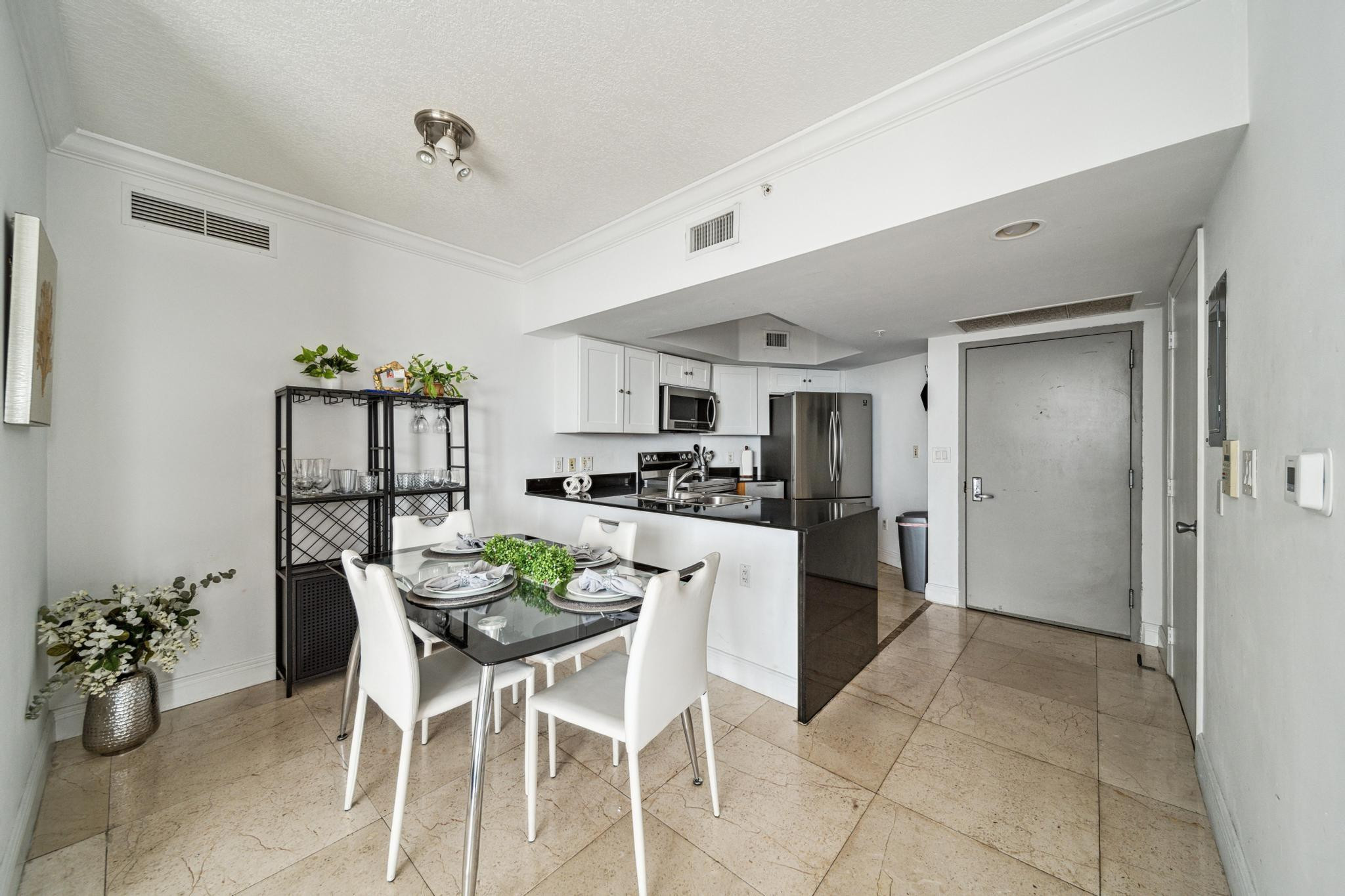 1750 N Bayshore Drive 4315