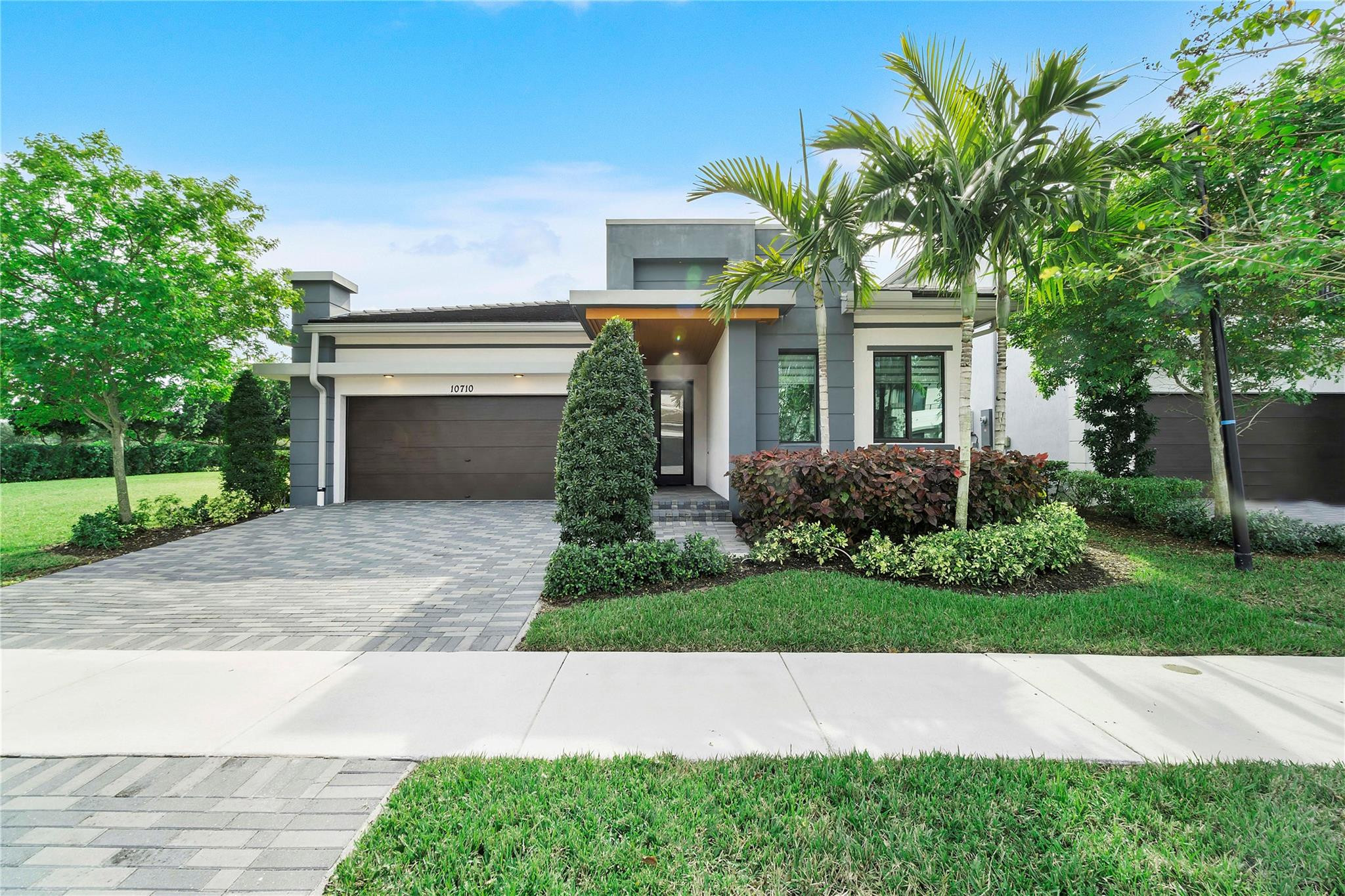 10710 Aqua Court