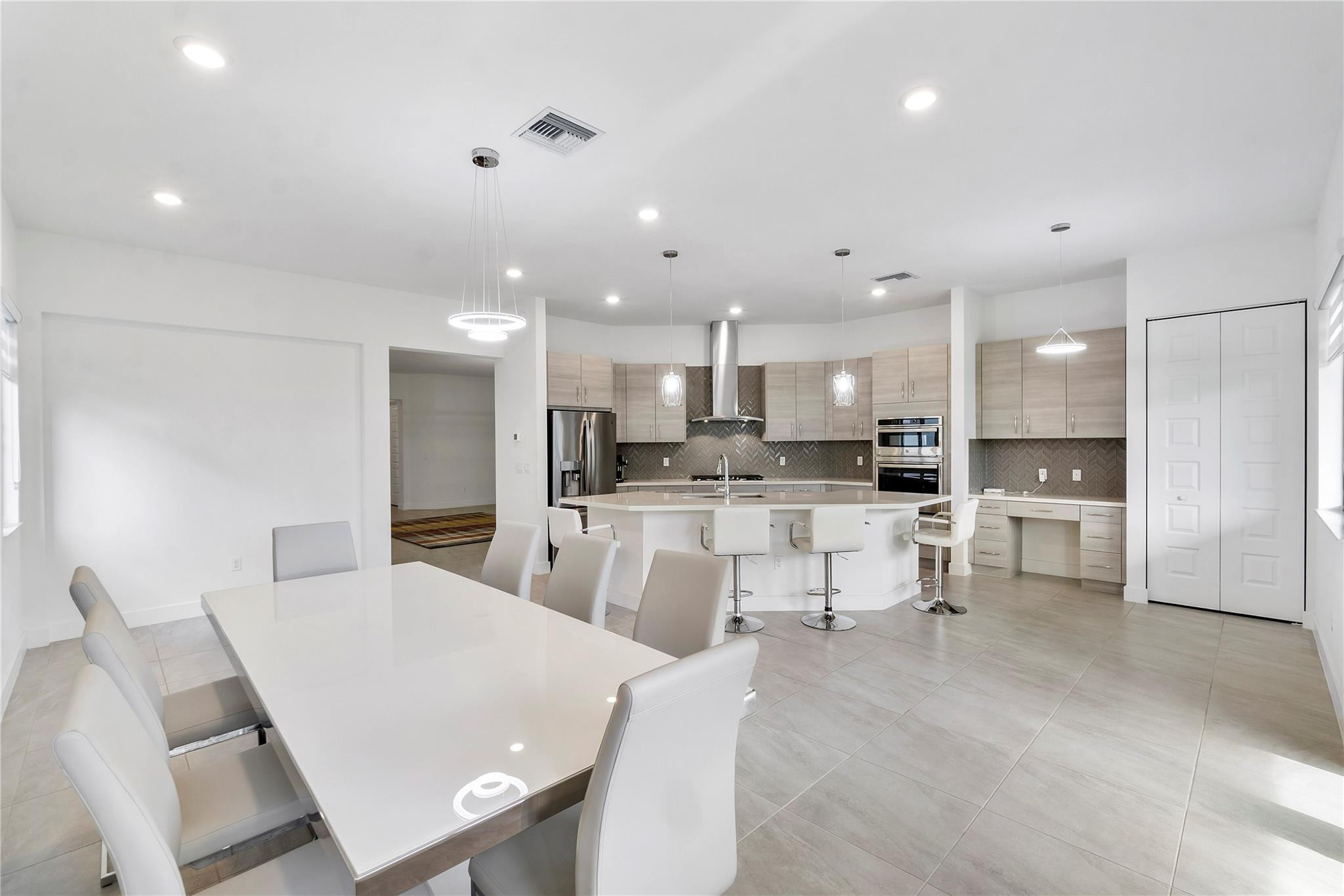 10710 Aqua Court