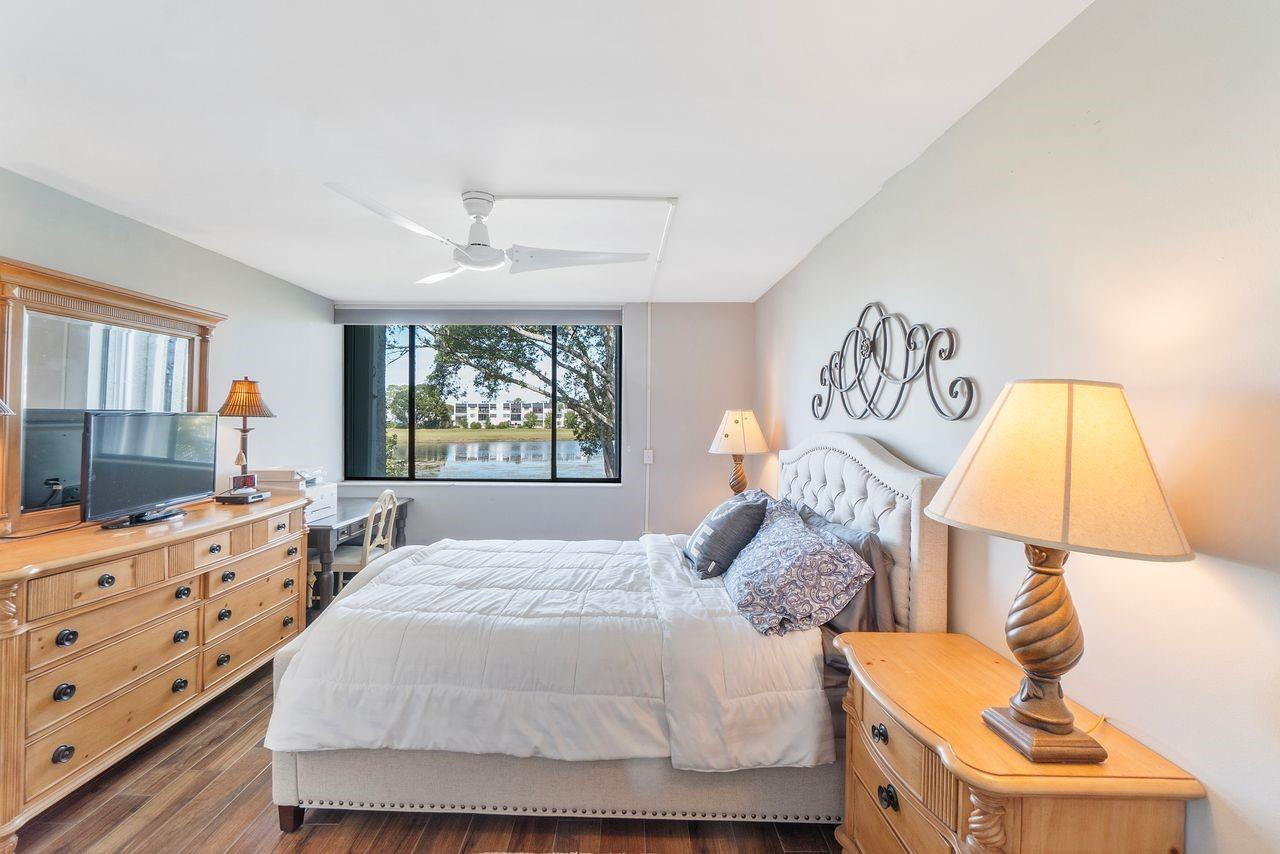 4832 Esedra Court Apt 206